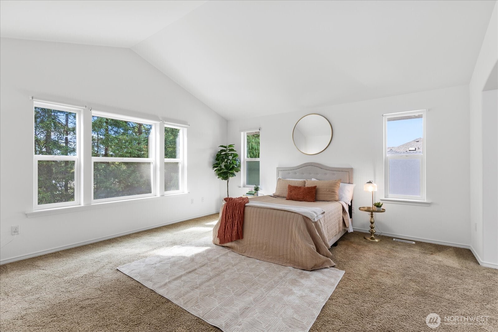 19484 Rainier View Road Property Photo 21