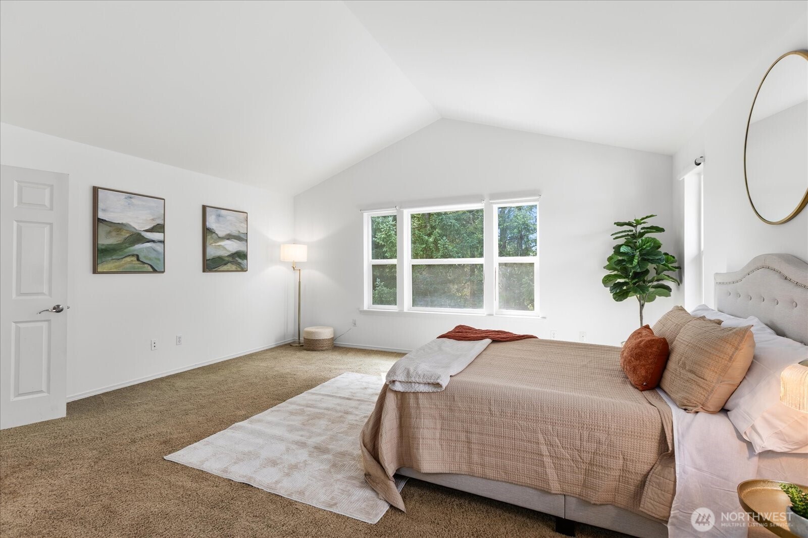 19484 Rainier View Road Property Photo 22