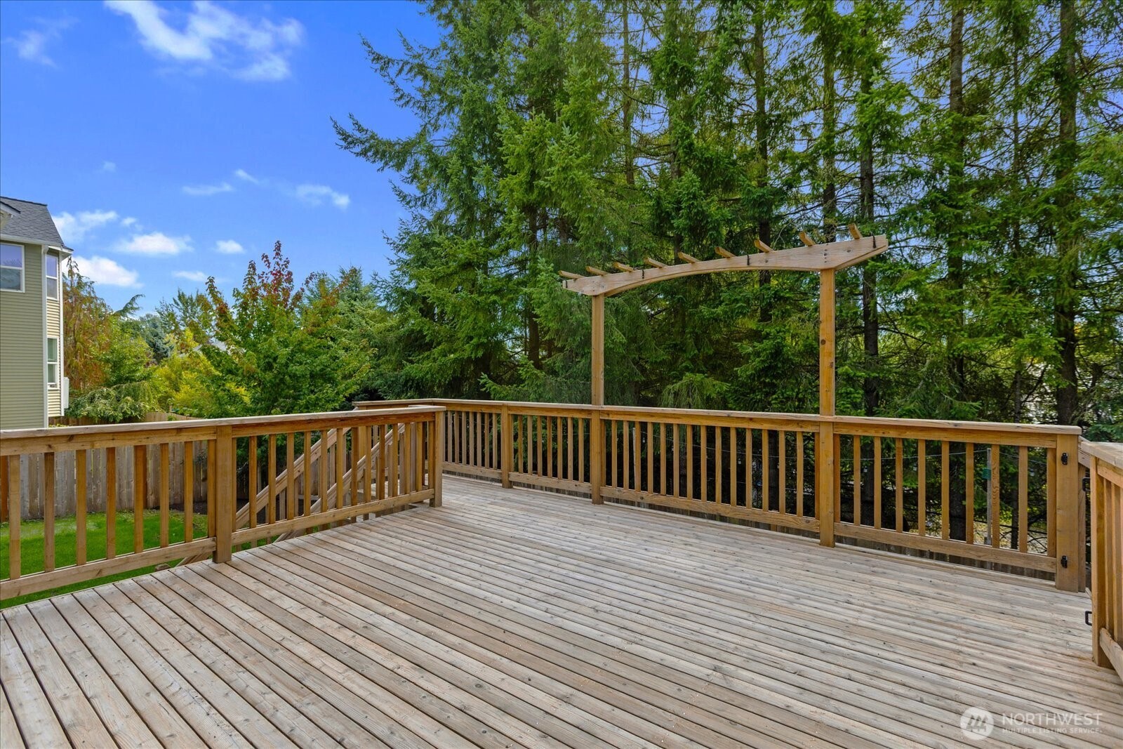 19484 Rainier View Road Property Photo 31