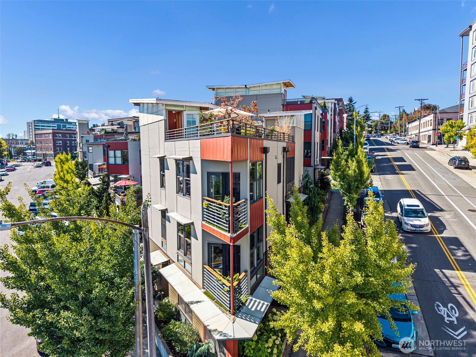 602 S Baker Street Property Photo 1