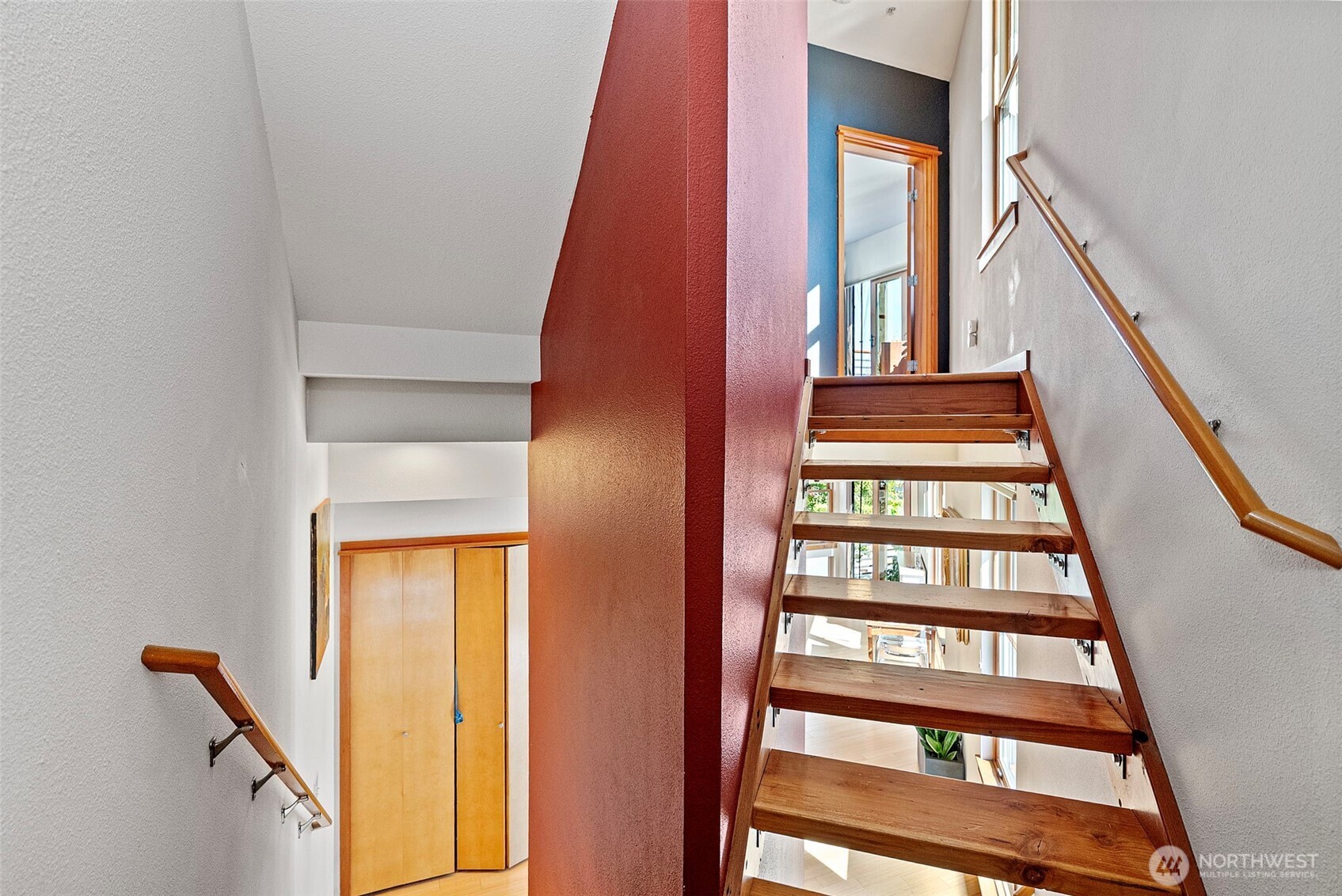 602 S Baker Street Property Photo 20