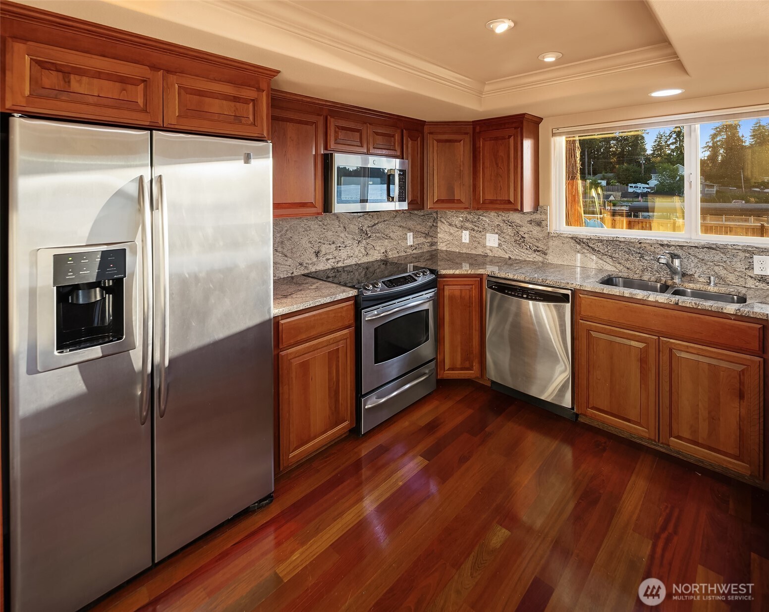 823 173rd Street Property Photo 10