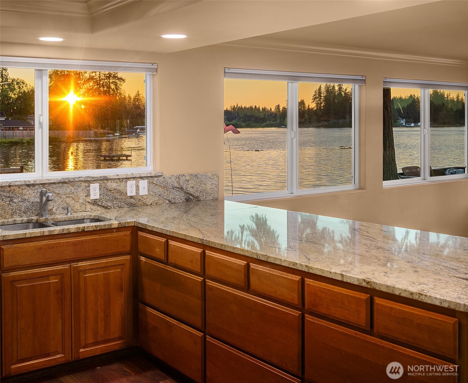 823 173rd Street Property Photo 11