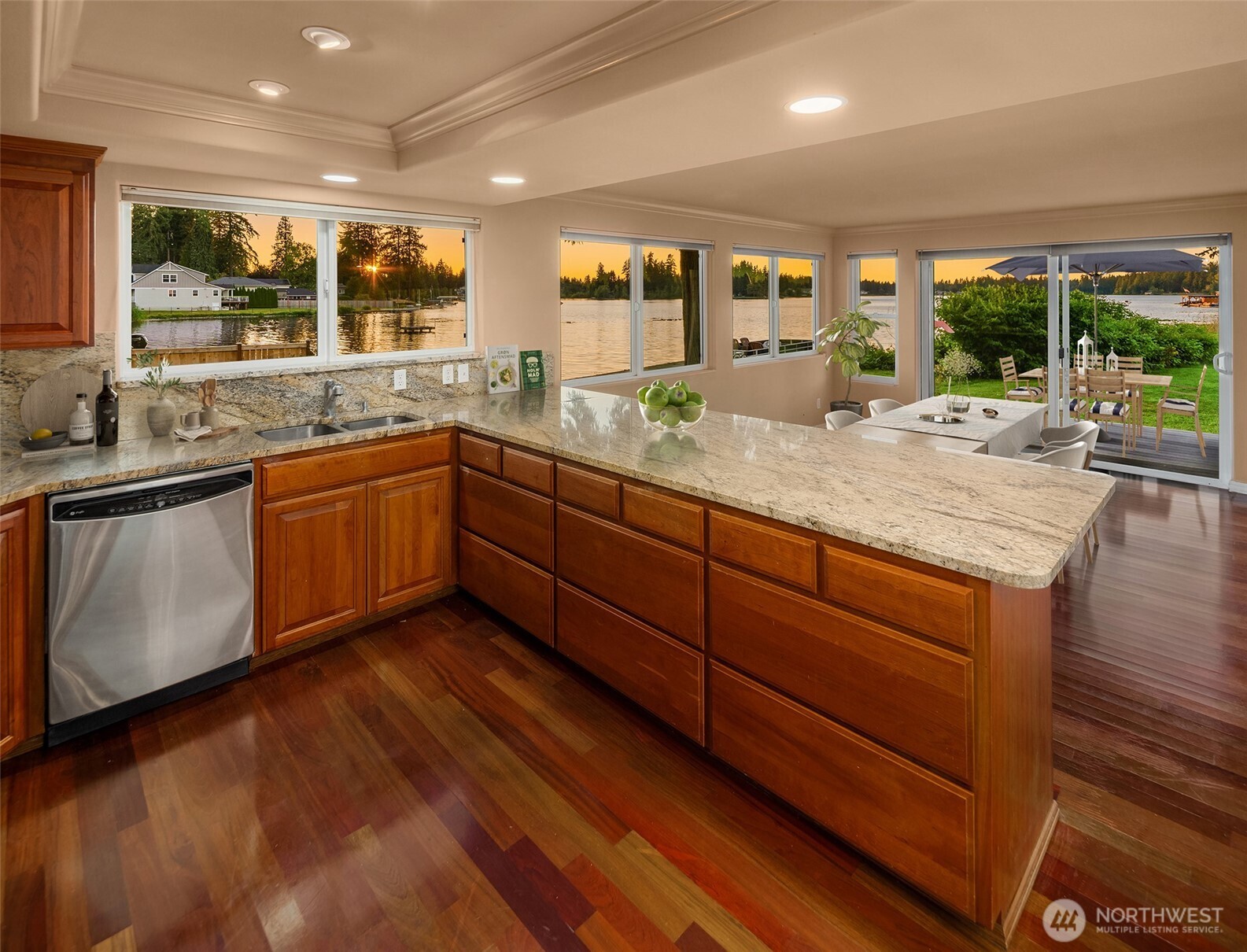 823 173rd Street Property Photo 12