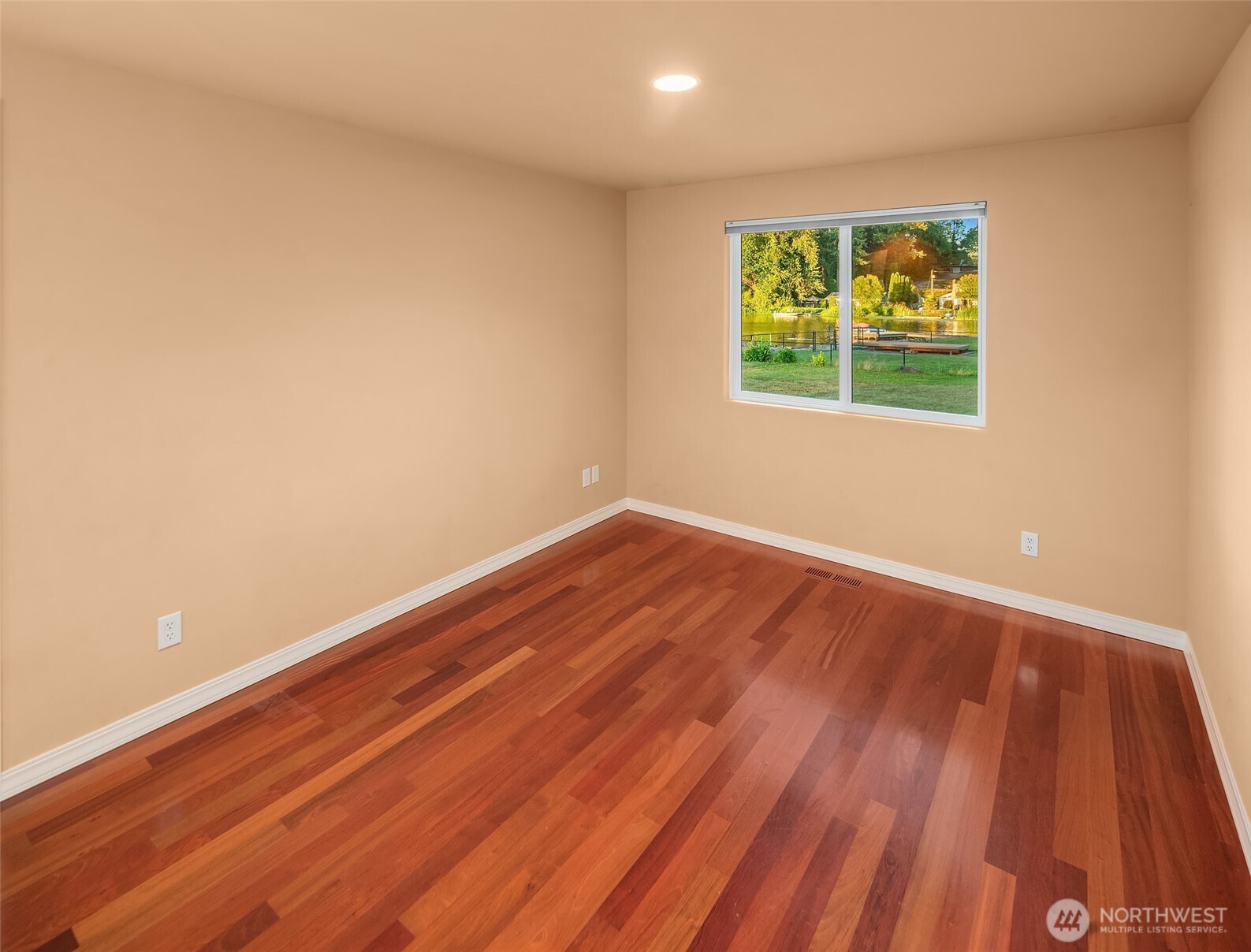 823 173rd Street Property Photo 19