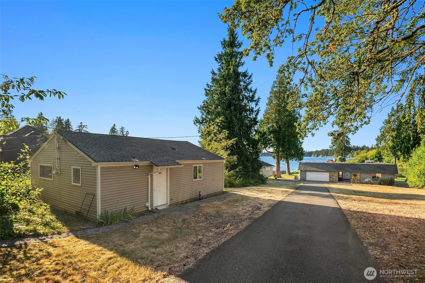 823 173rd Street Property Photo 25