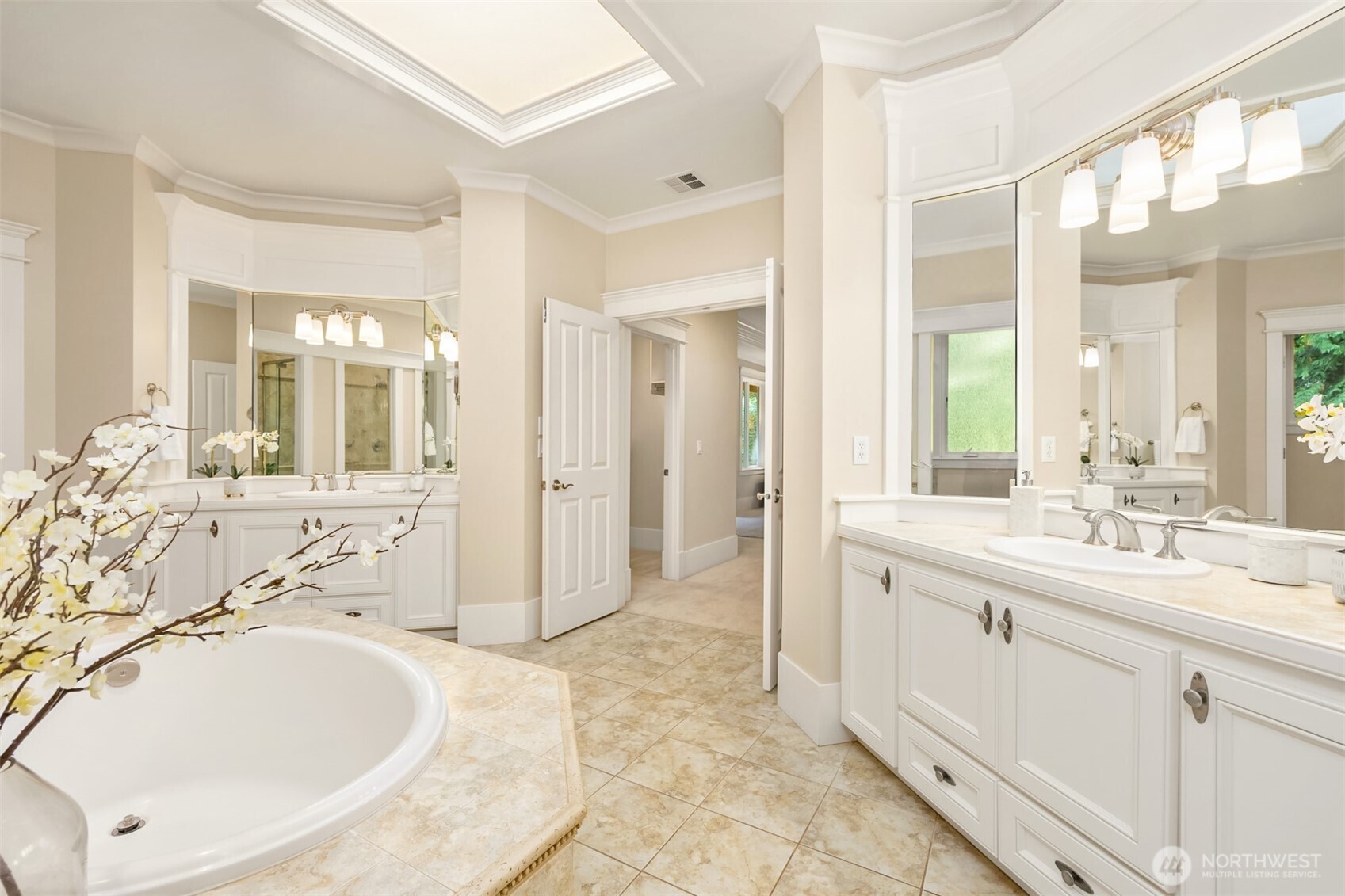 13102 Trail Heights Court Property Photo 20