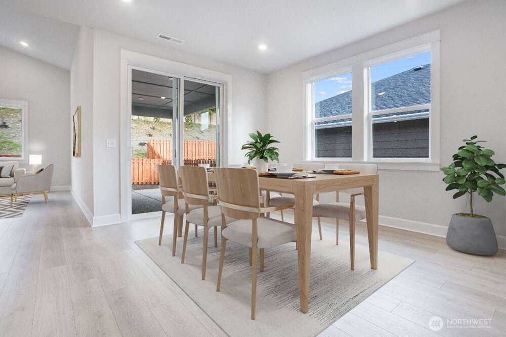 2707 Bowthorpe Street Property Photo 4