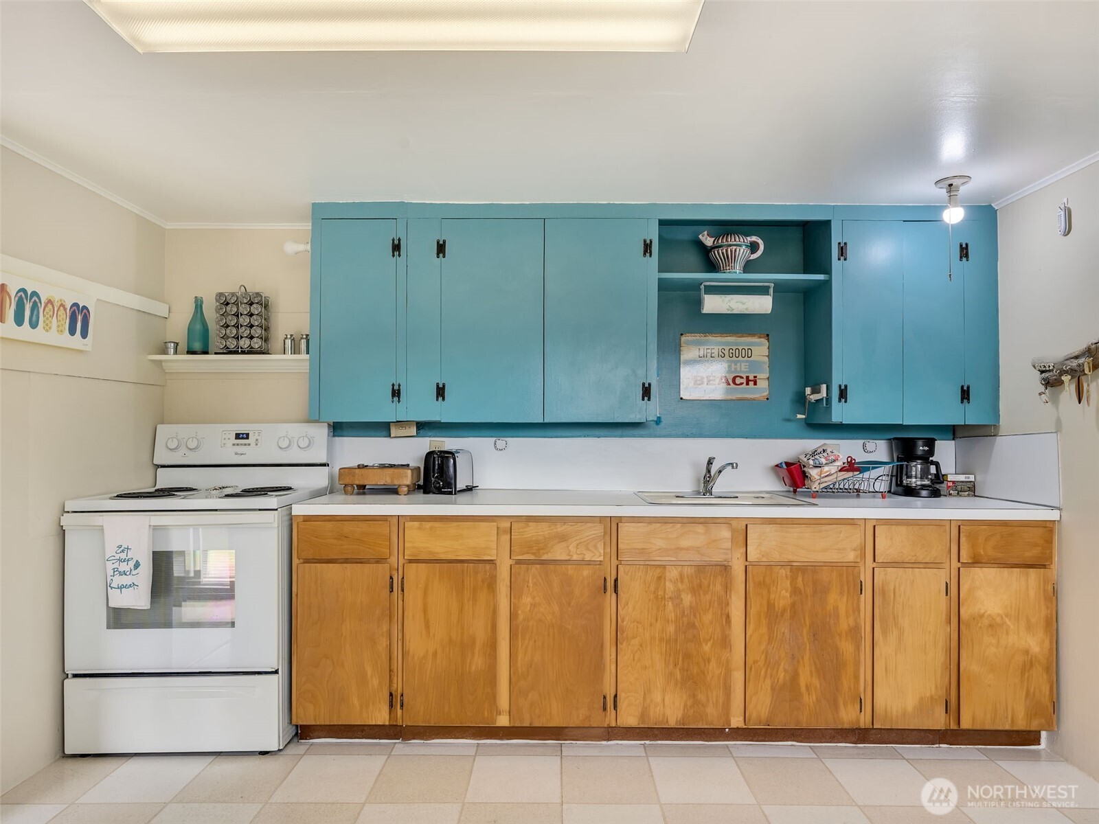 12905 N Alley Property Photo 8