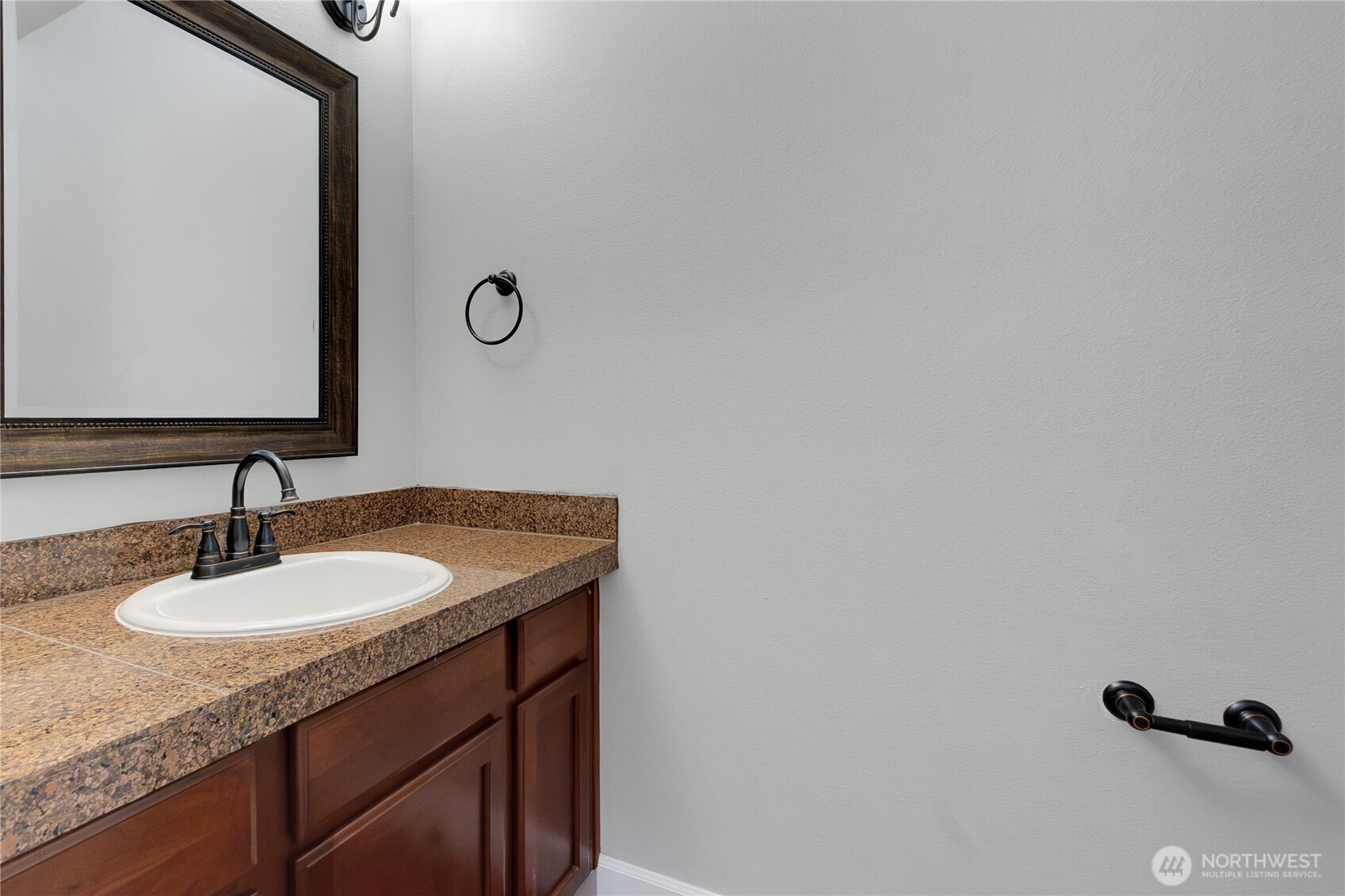 8413 154th Street Property Photo 6
