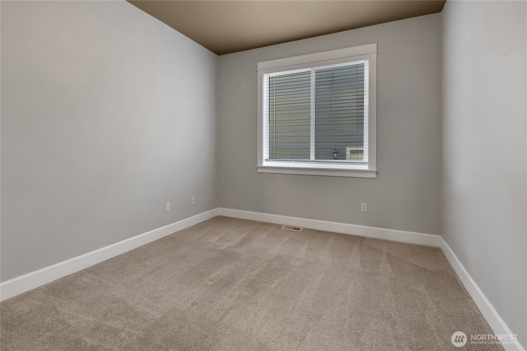 8413 154th Street Property Photo 7
