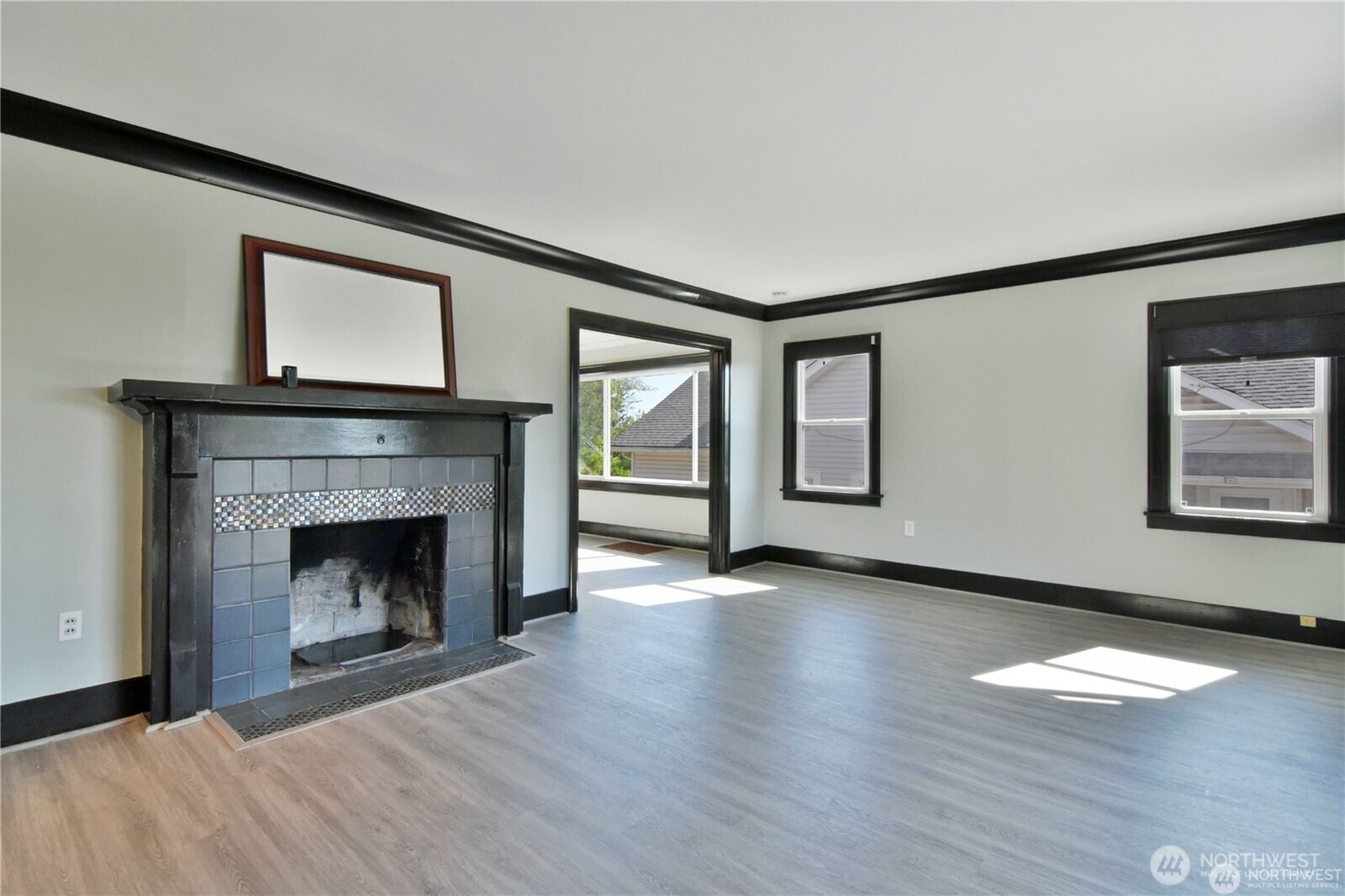 328 Ne 52nd Street Property Photo 3