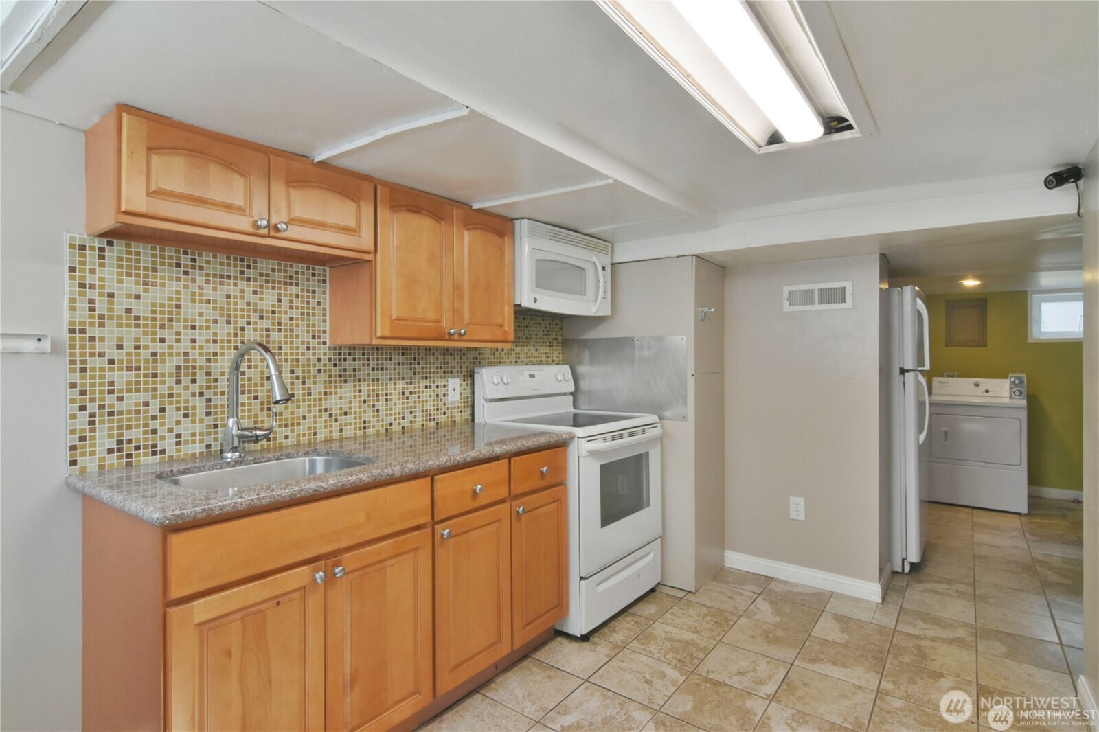 328 Ne 52nd Street Property Photo 24