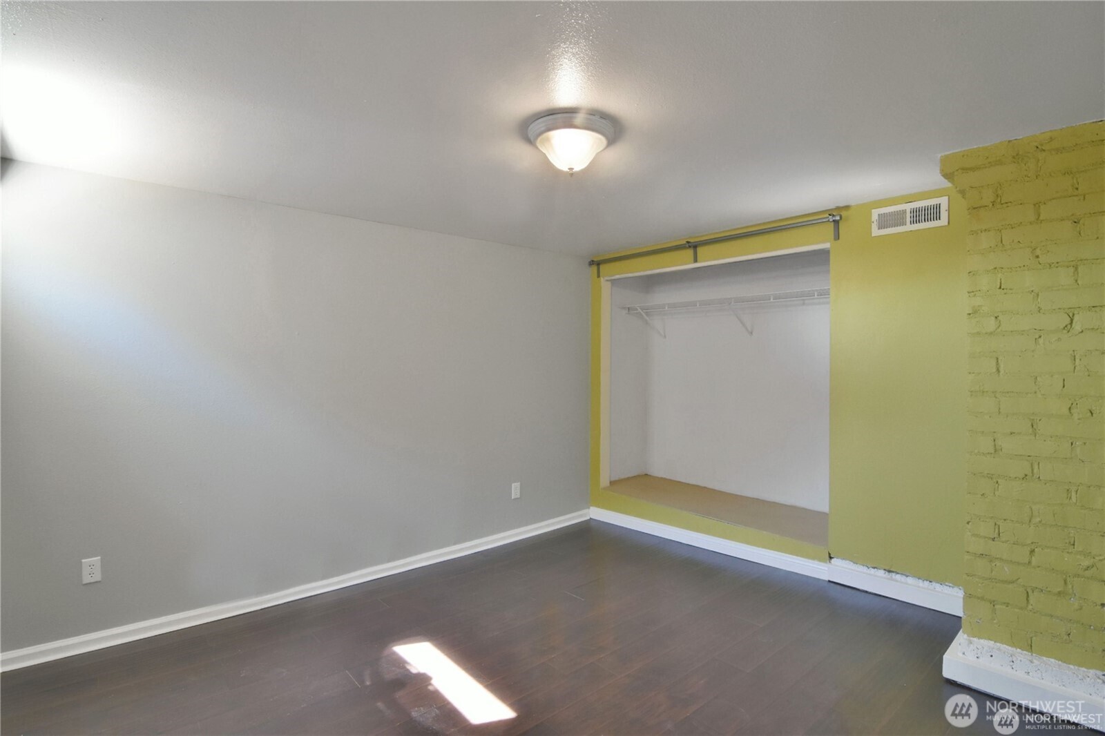 328 Ne 52nd Street Property Photo 28