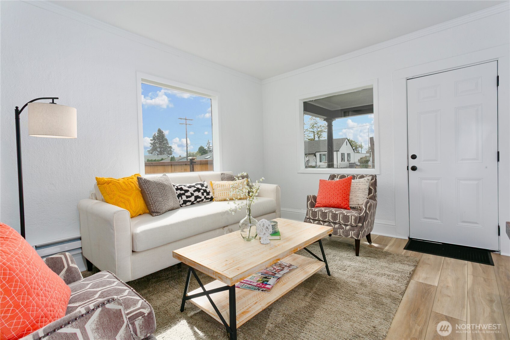 6443 S Warner Street Property Photo 5