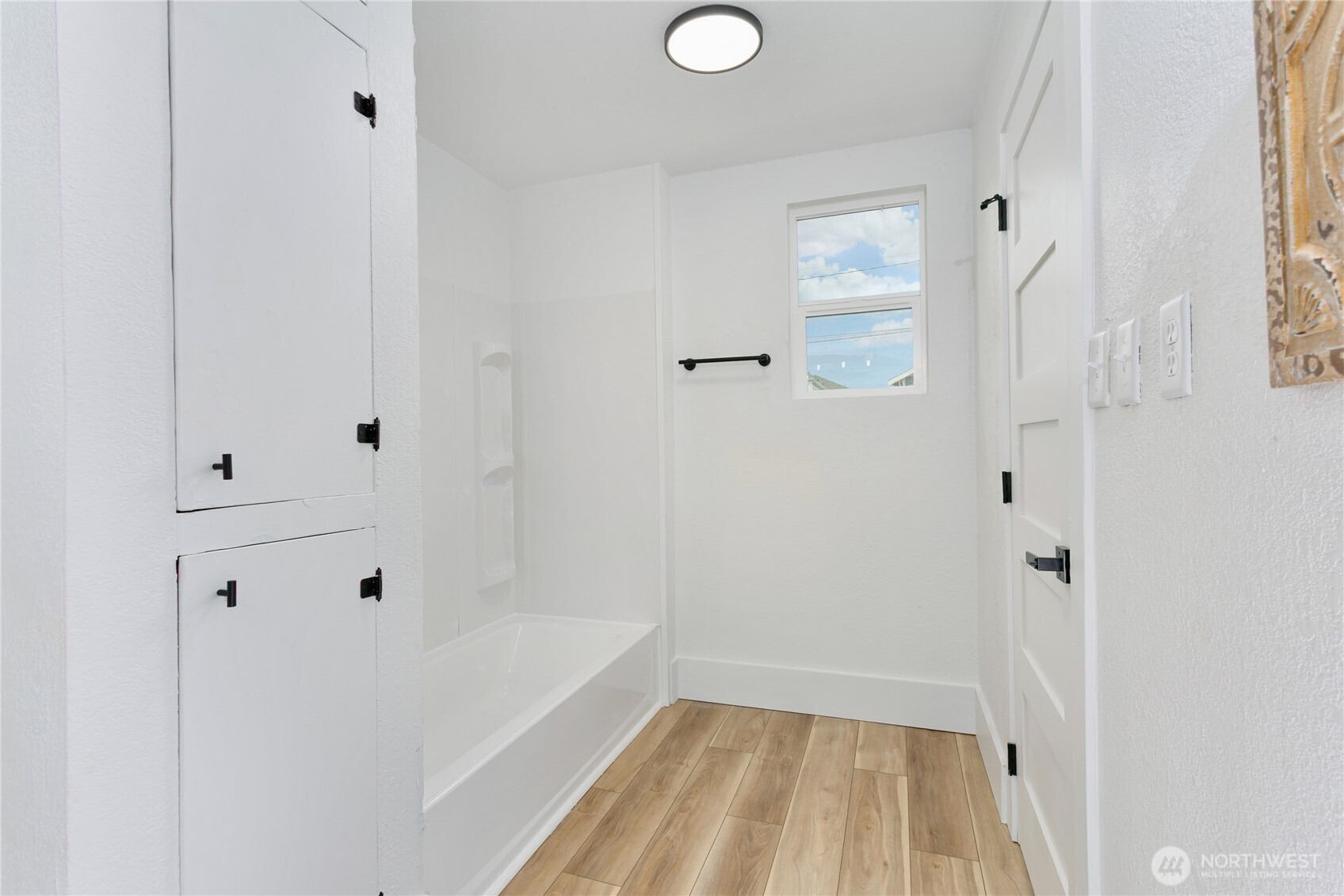 6443 S Warner Street Property Photo 16