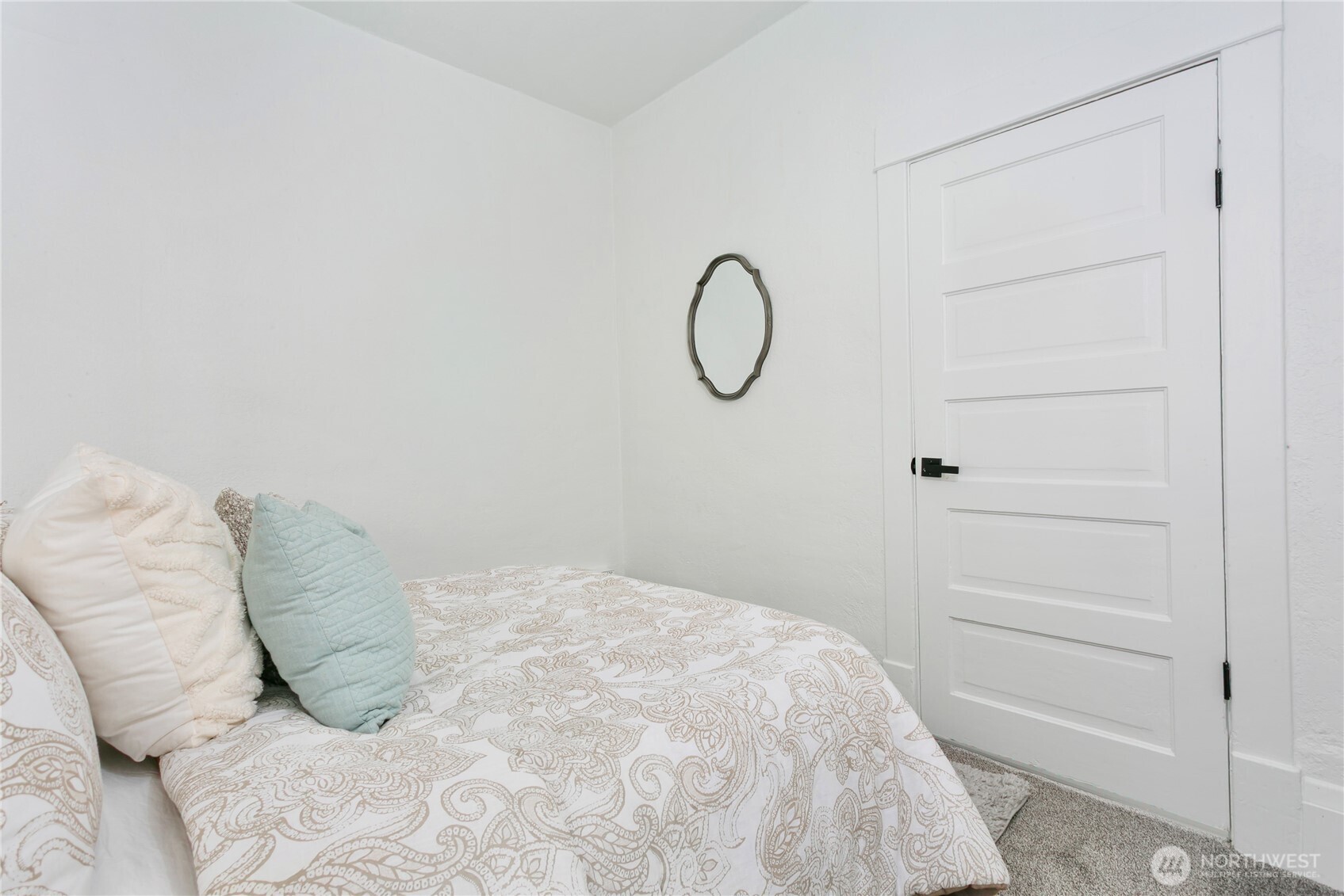 6443 S Warner Street Property Photo 22