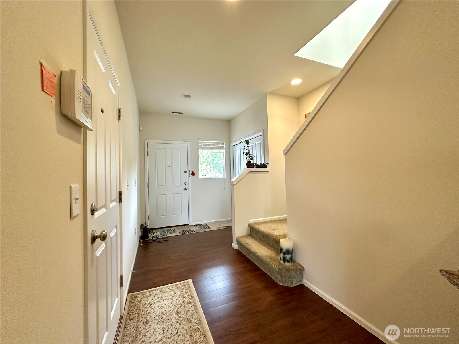 3018 Eagle Loop Property Photo 4