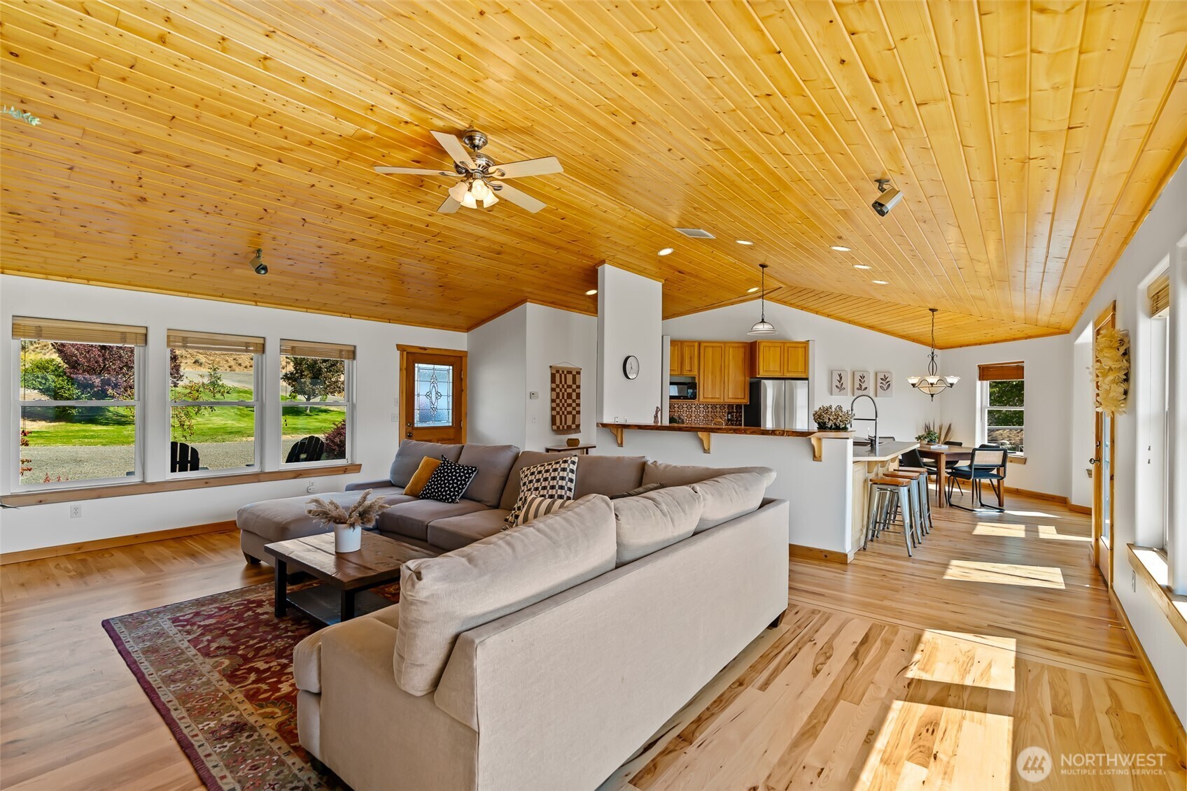 1350 Canyon River Terrace Property Photo 9