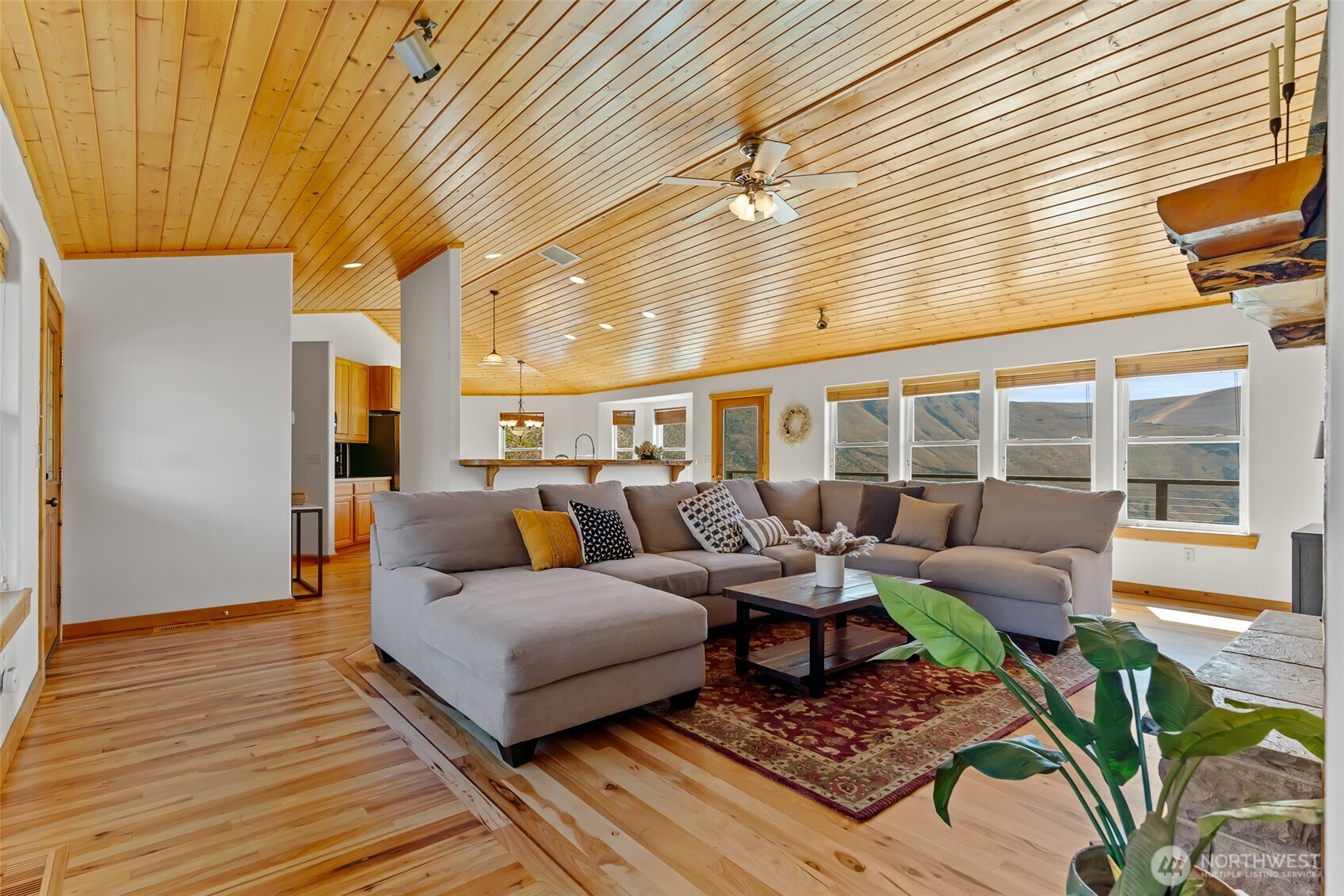 1350 Canyon River Terrace Property Photo 11