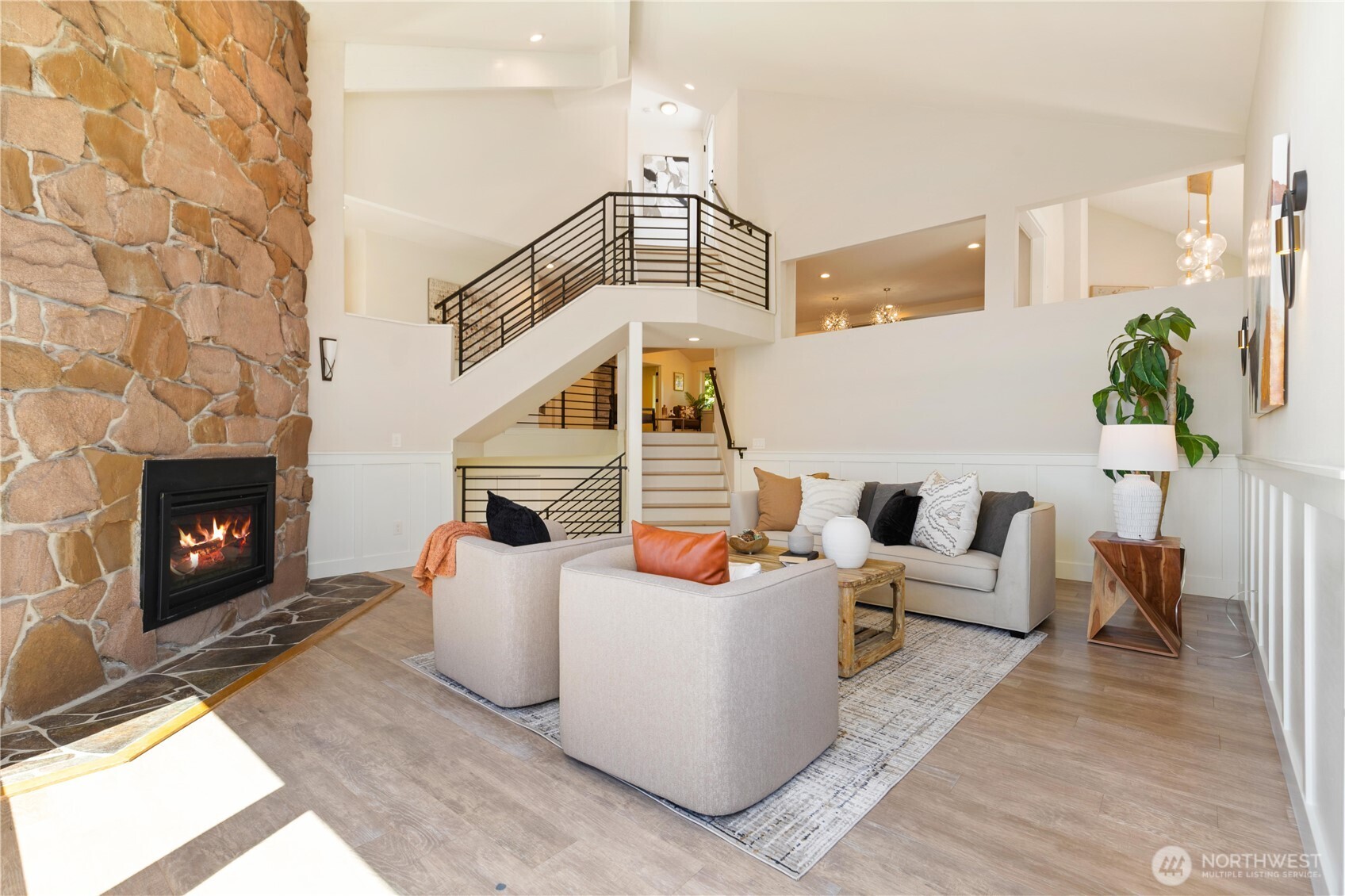 13731 65th Place Property Photo 3