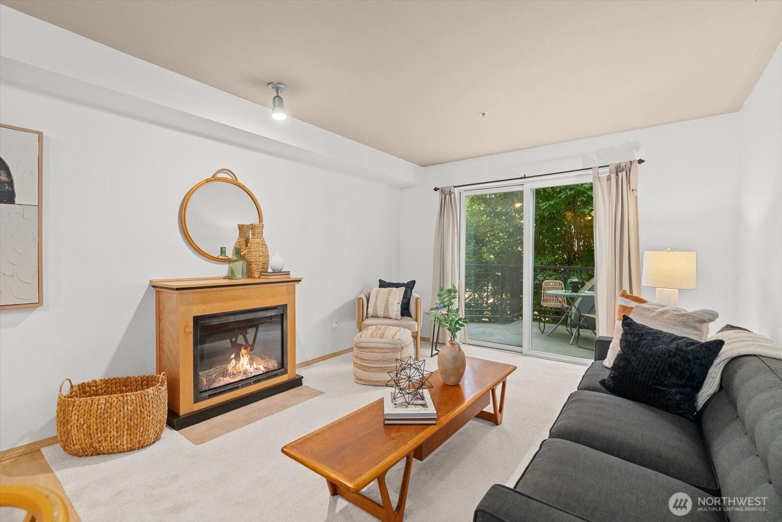 9057 Greenwood Avenue 306 Property Photo 1