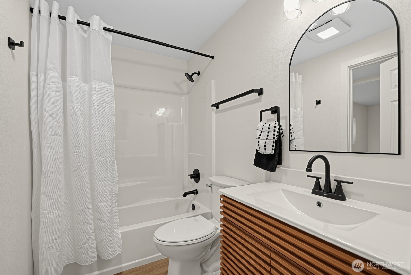 5927 S Yakima Property Photo 11