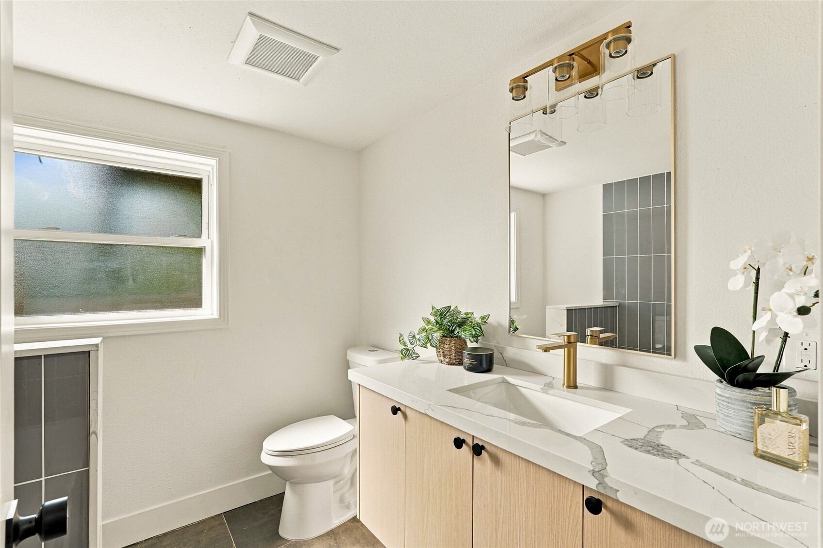 506 L Street Property Photo 20