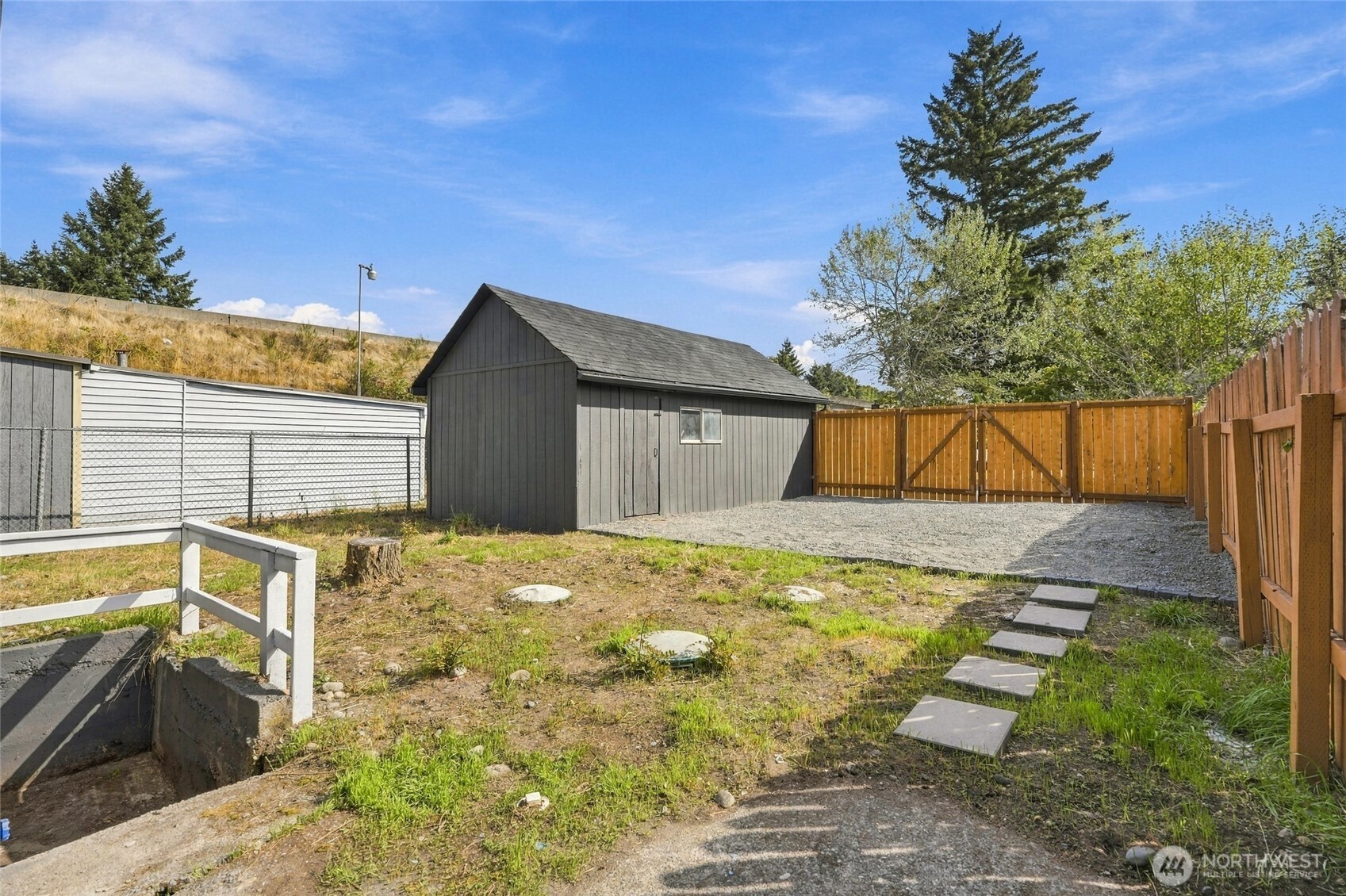 506 L Street Property Photo 32