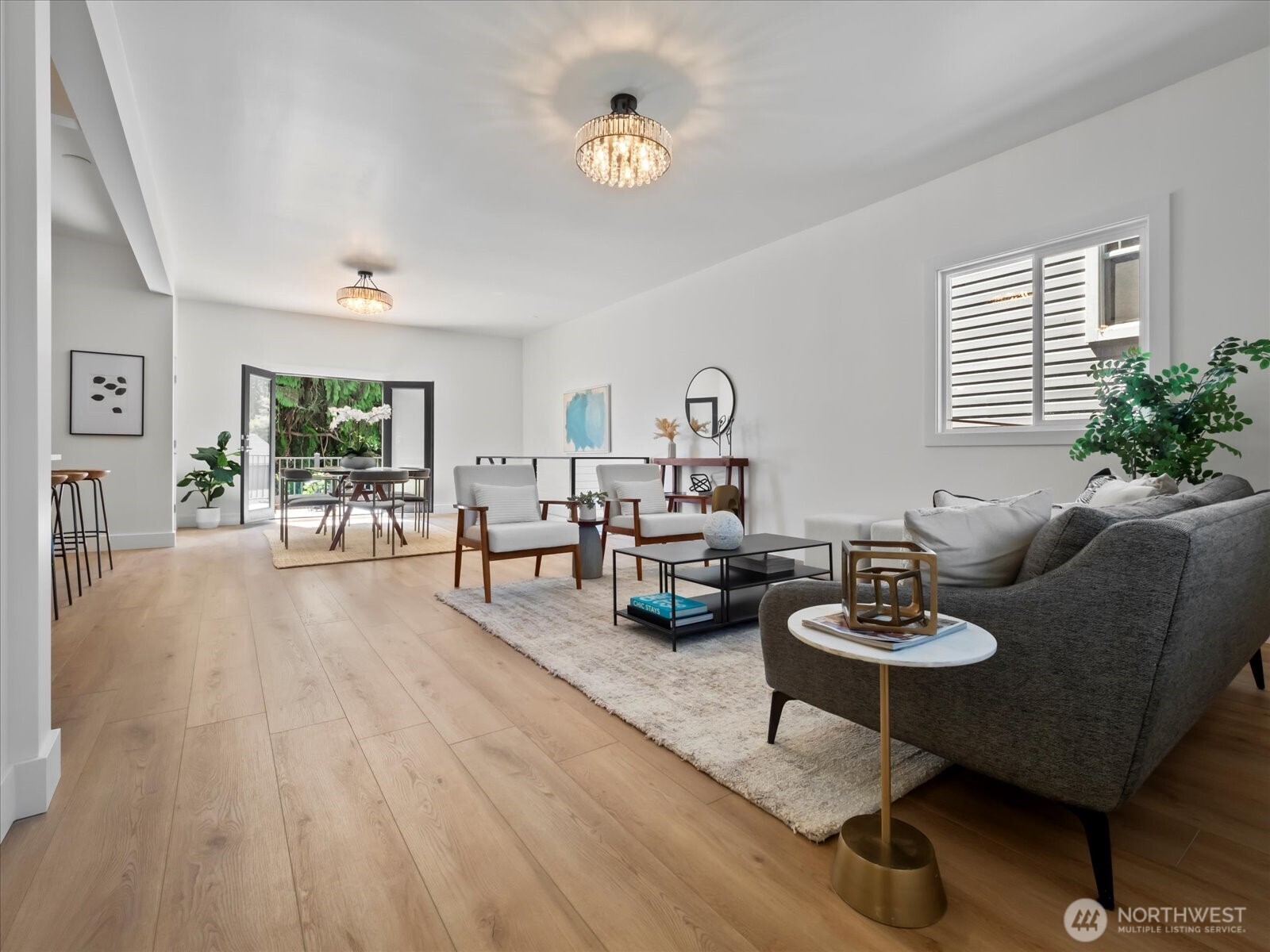 3117 E Yesler Way Property Photo 4
