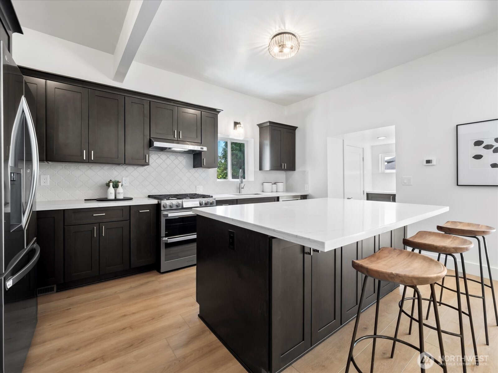 3117 E Yesler Way Property Photo 6