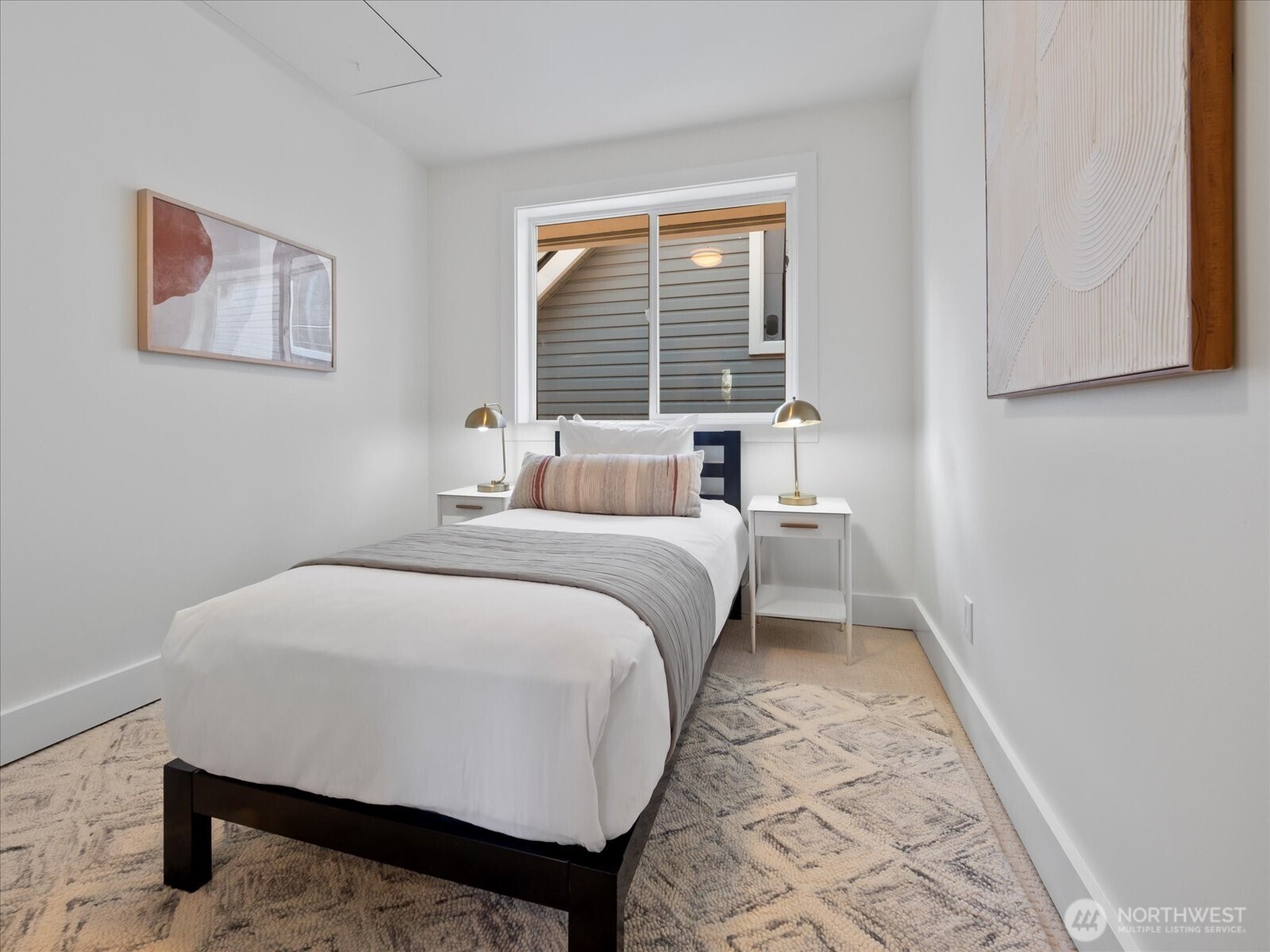 3117 E Yesler Way Property Photo 14