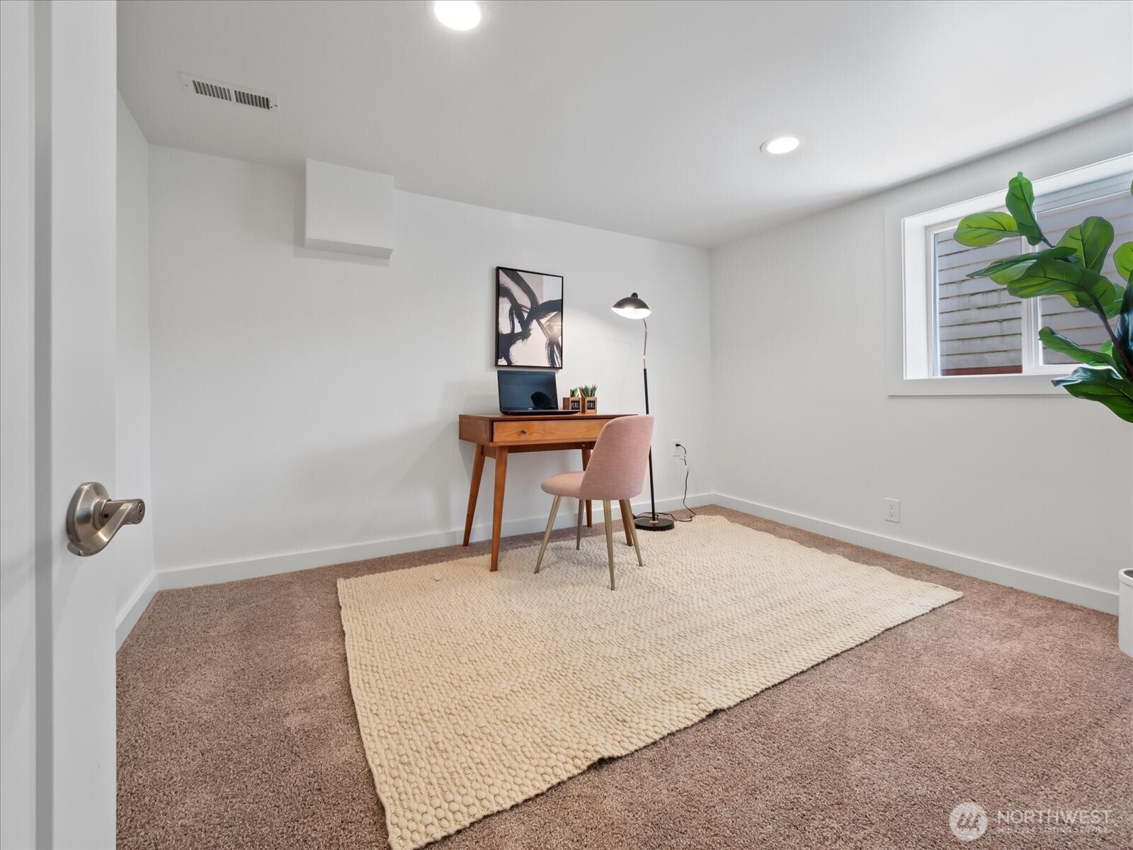 3117 E Yesler Way Property Photo 19