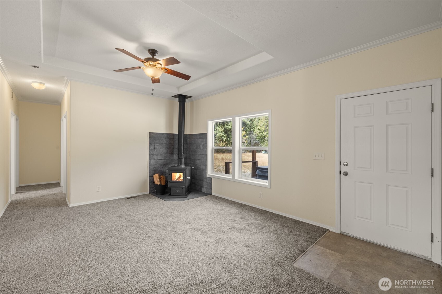 253 Riverside Road Property Photo 6