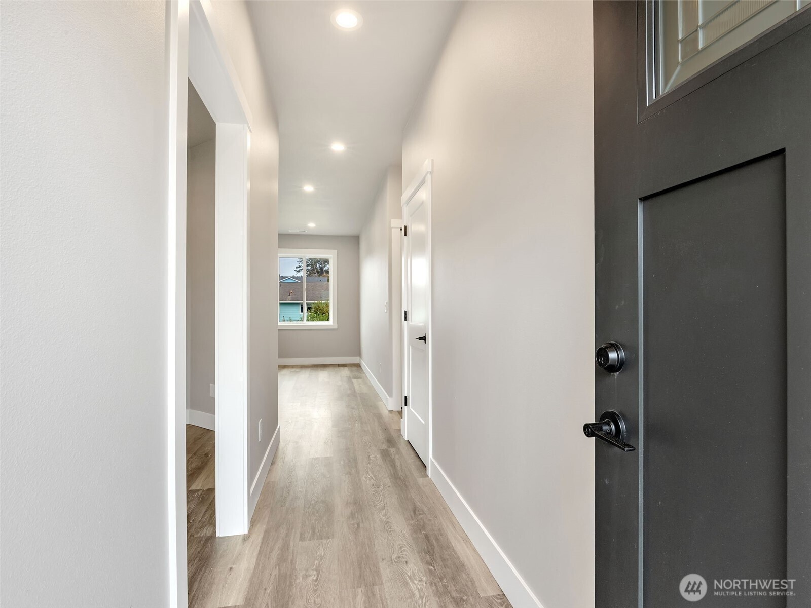 31410 H Street Property Photo 6
