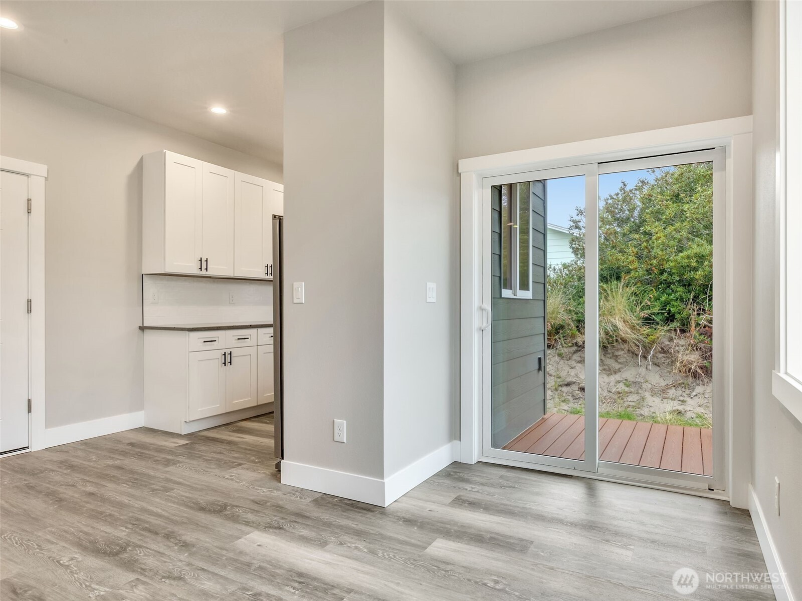 31410 H Street Property Photo 14