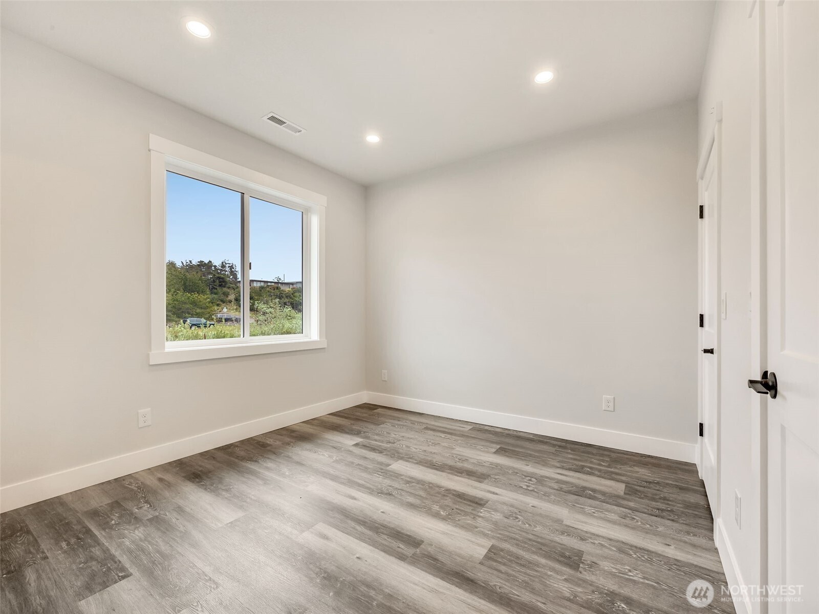 31410 H Street Property Photo 21