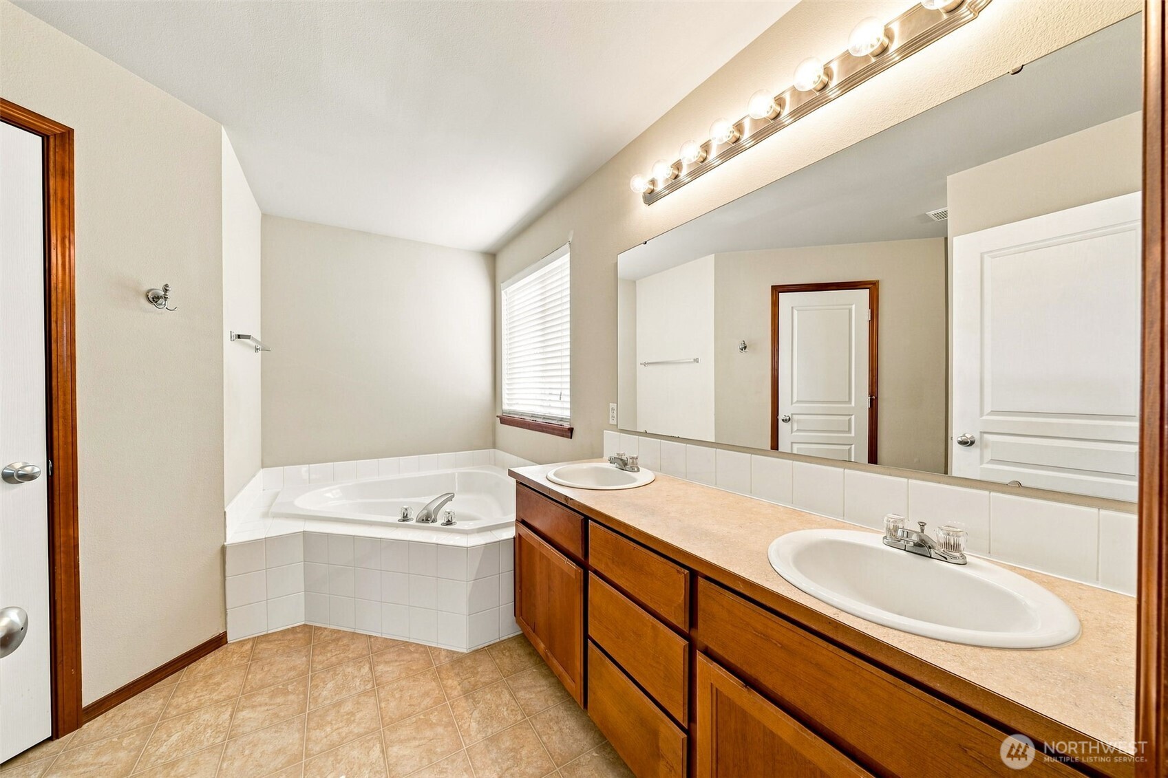 17804 15th Avenue Property Photo 20