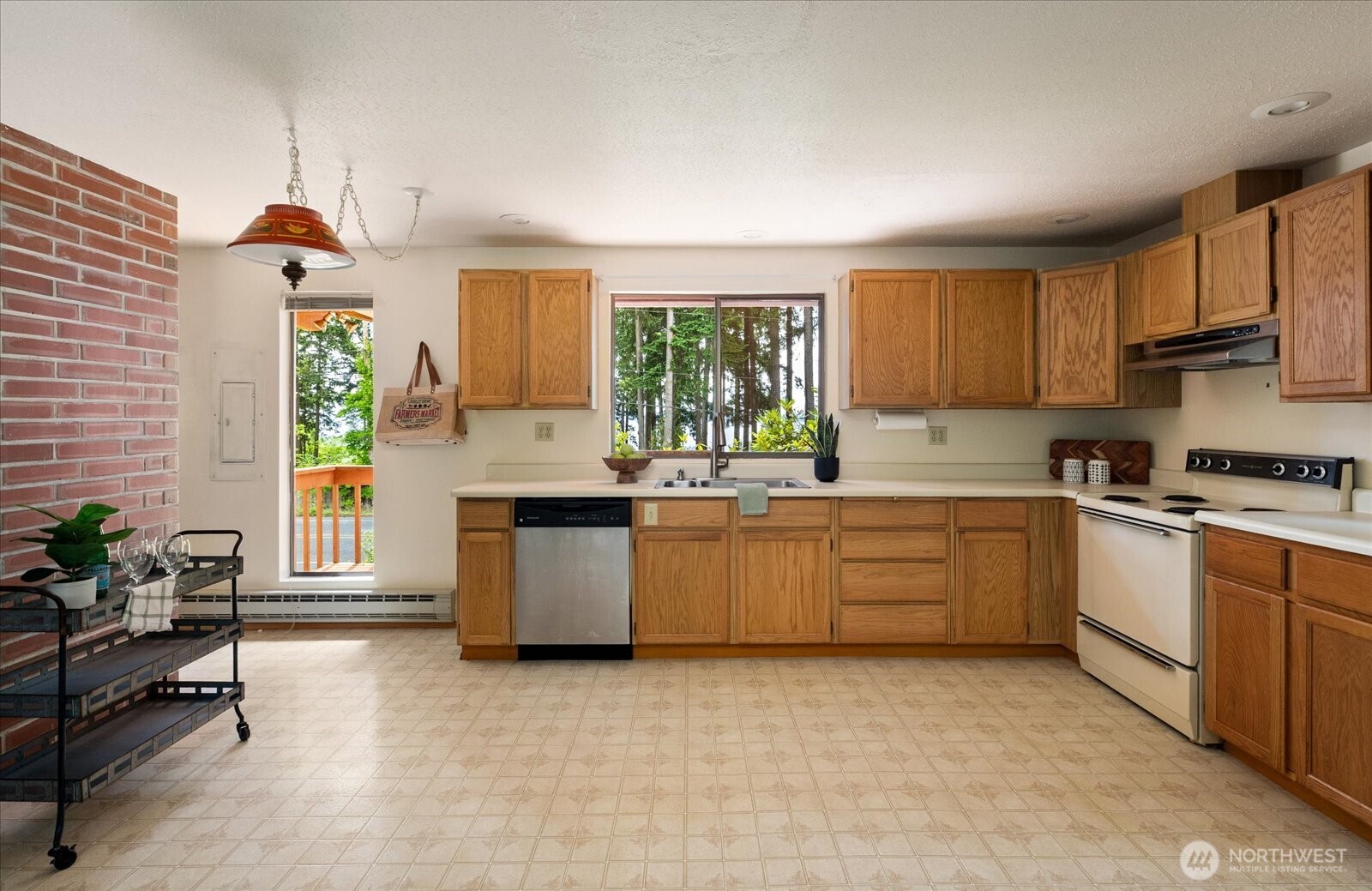 5531 Mutiny Bay Road Property Photo 10
