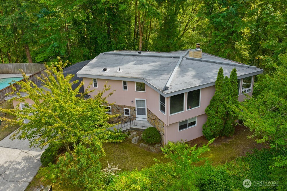 13938 15th Place Property Photo 2