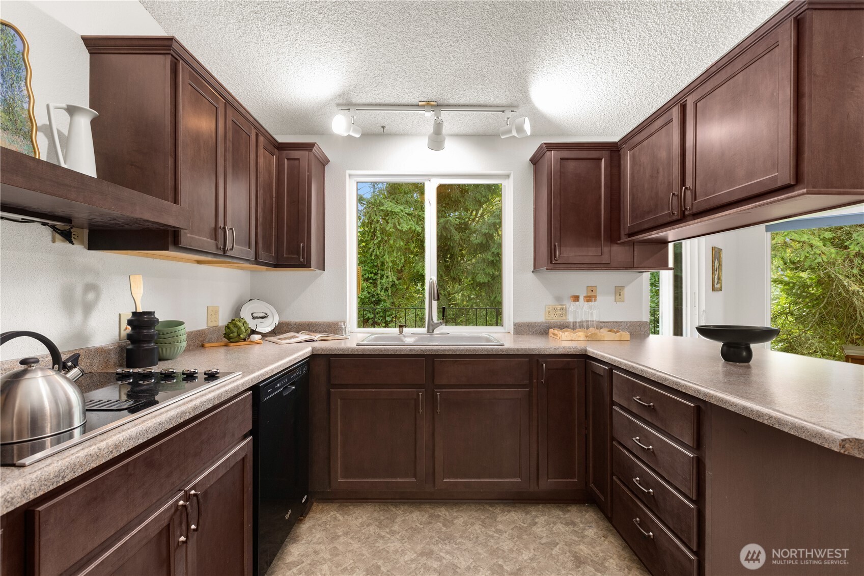 13938 15th Place Property Photo 11
