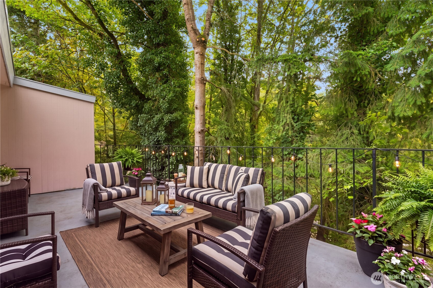 13938 15th Place Property Photo 14