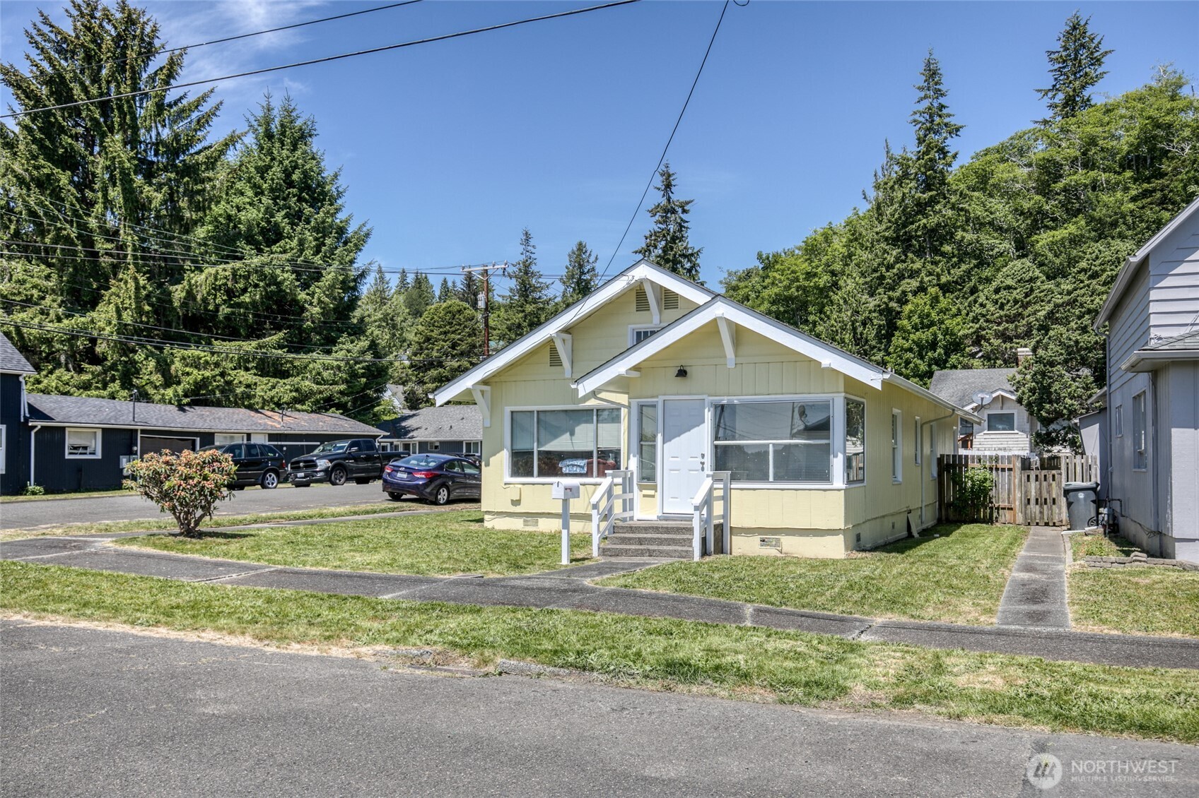 401 Chenault Avenue Property Photo 2