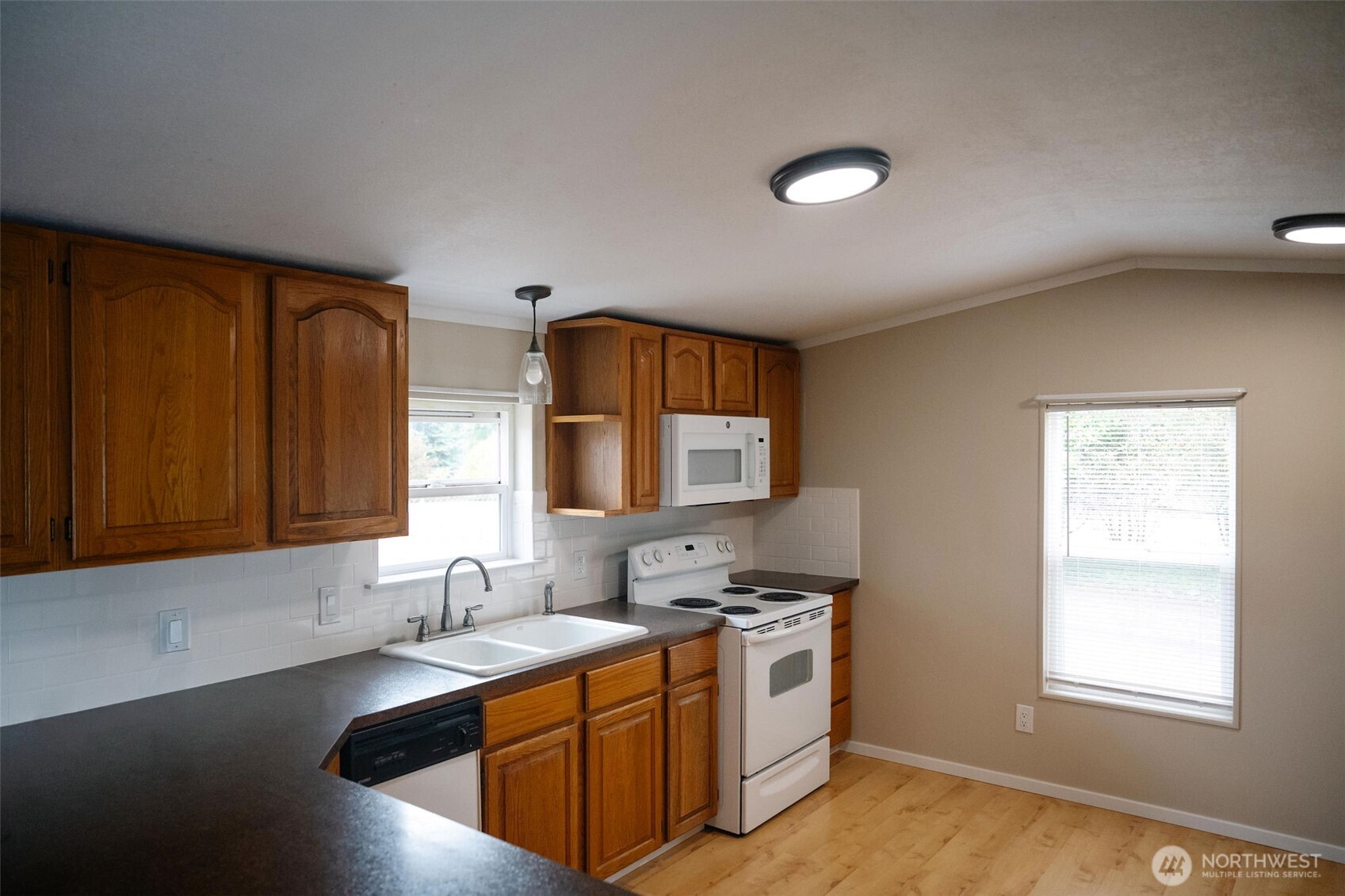 11407 Scott Creek Drive Property Photo 6