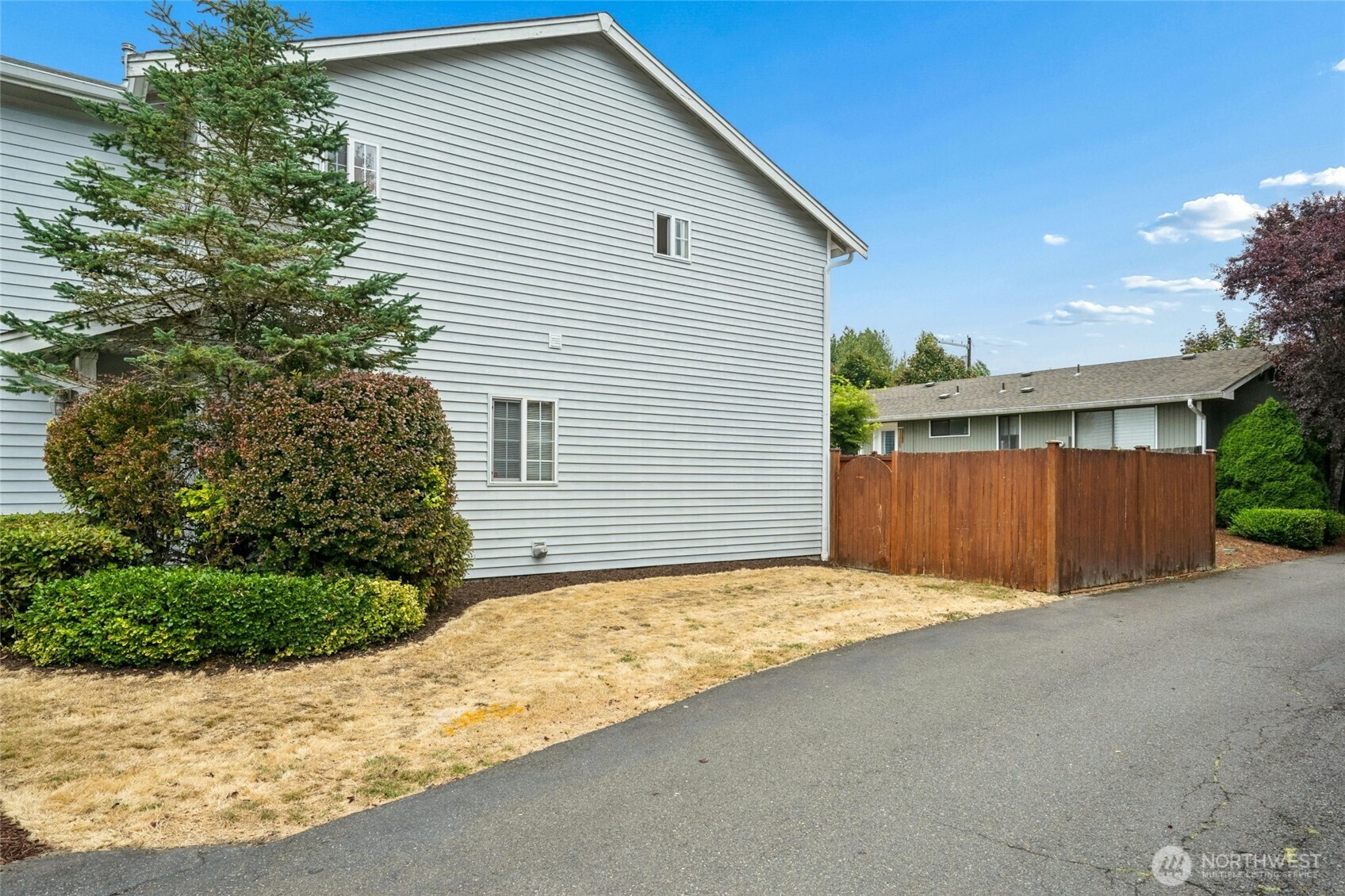 2501 123rd Place B Property Photo 20