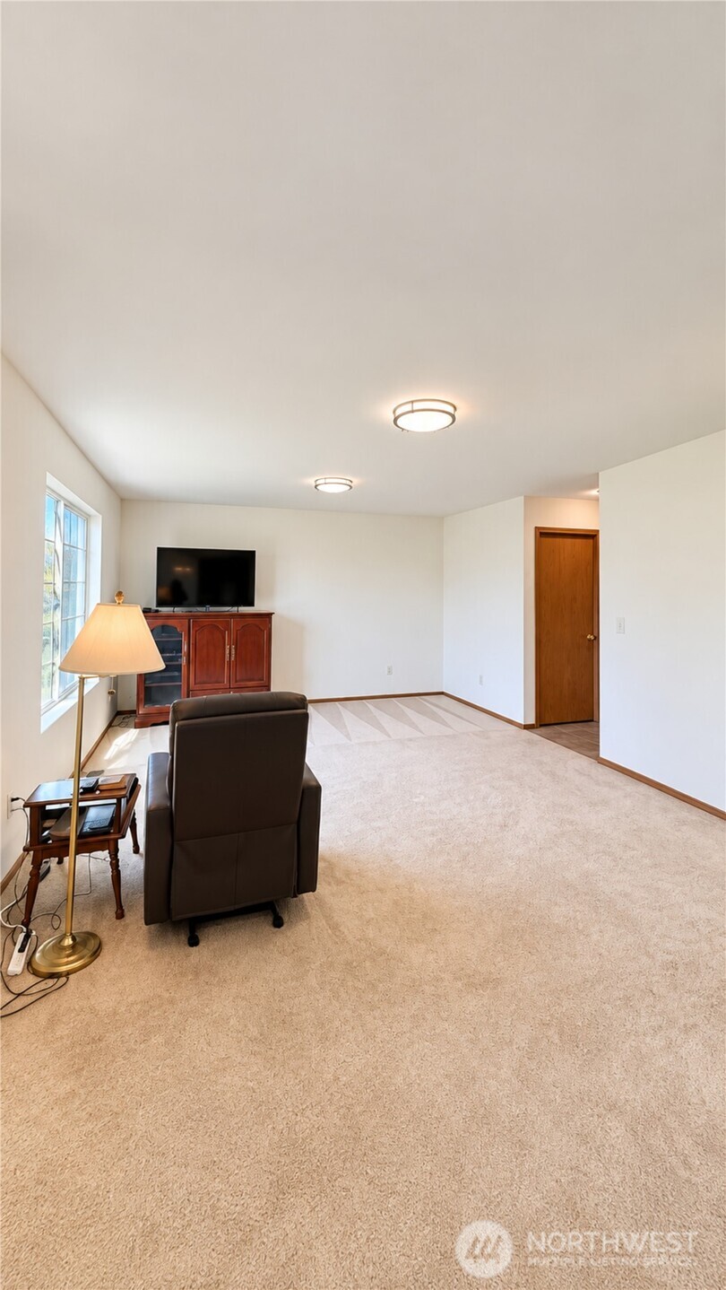 1705 Guernsey Street Property Photo 19