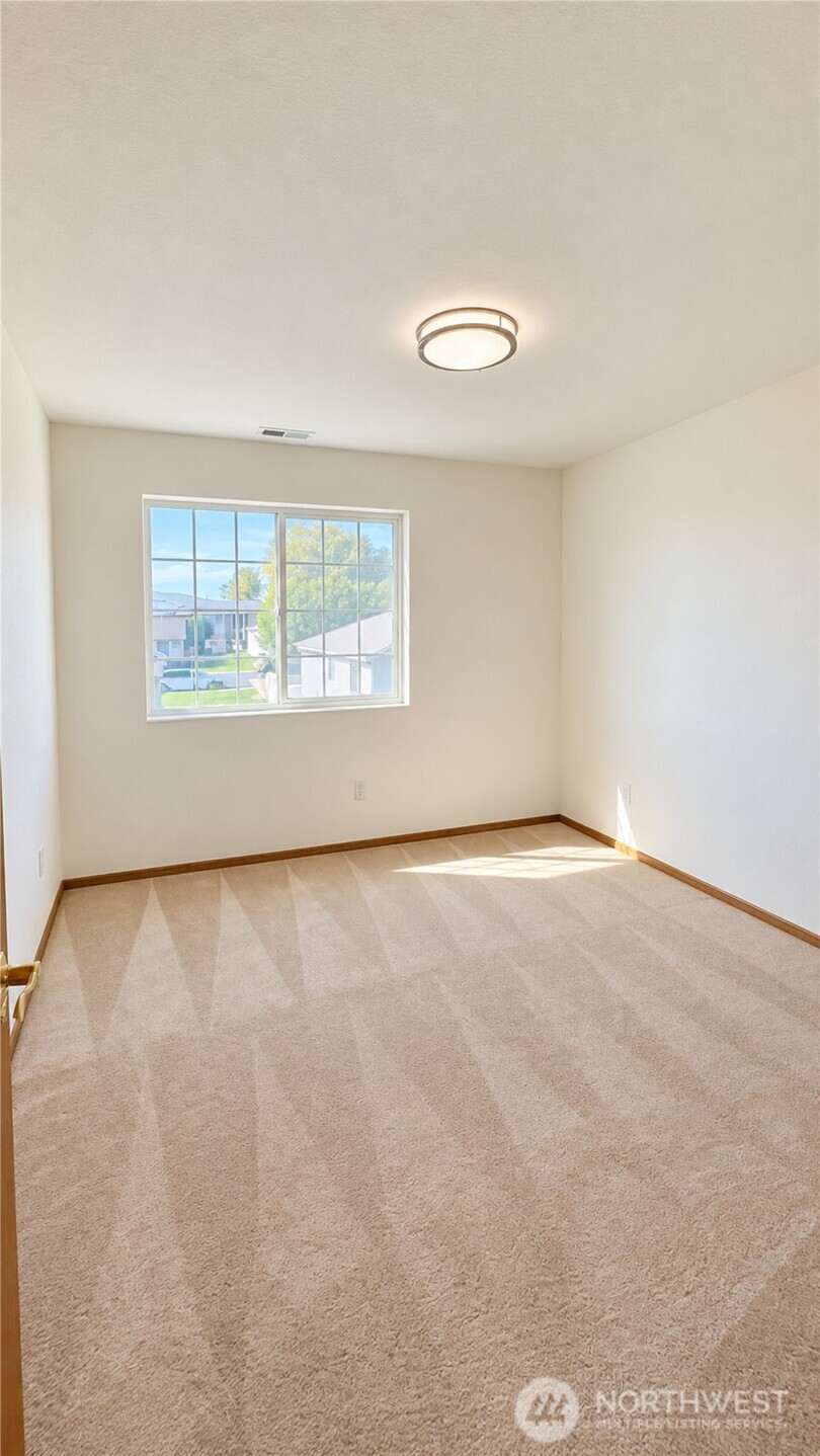 1705 Guernsey Street Property Photo 27