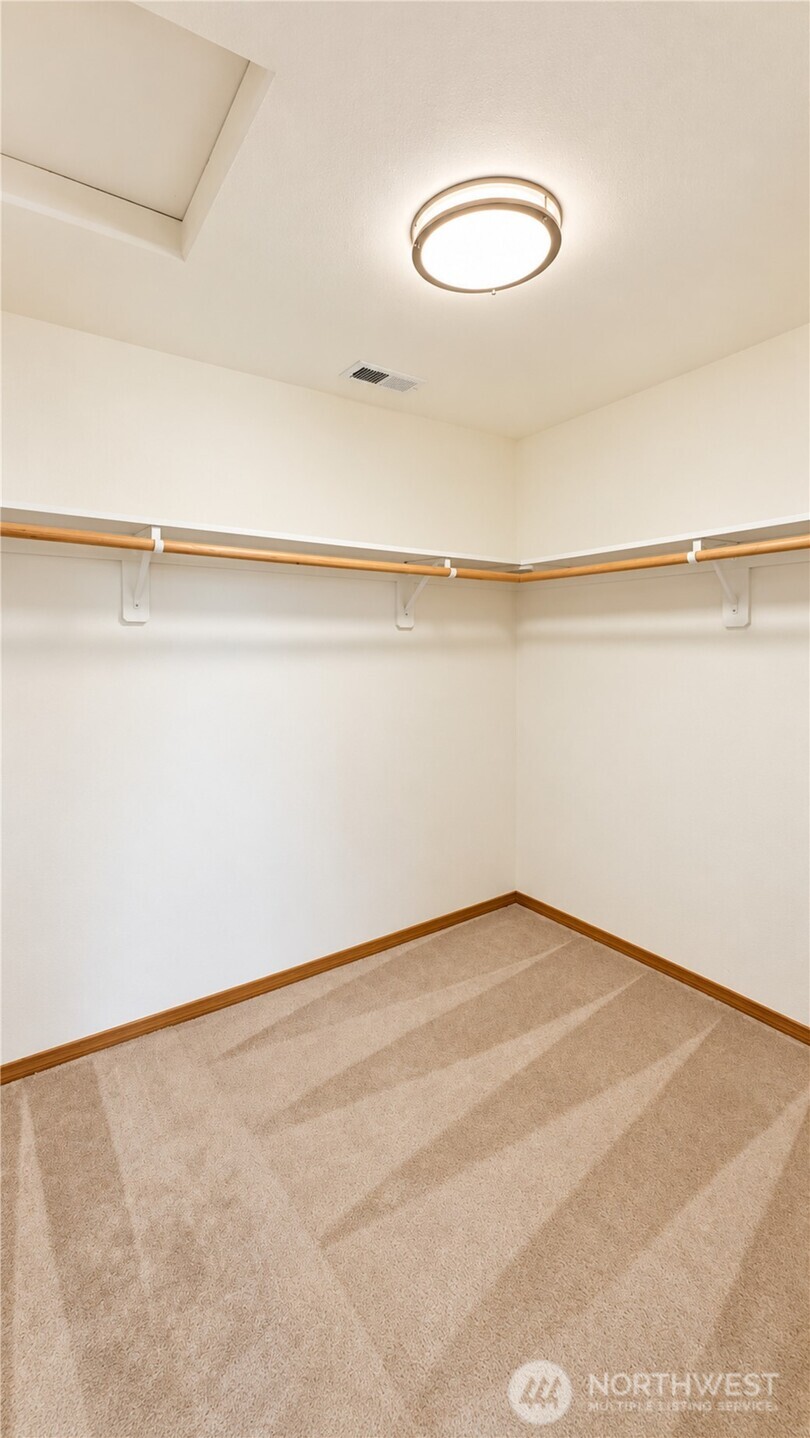 1705 Guernsey Street Property Photo 35