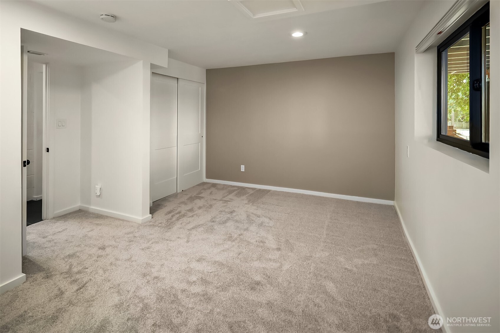 5619 125th Avenue Property Photo 19
