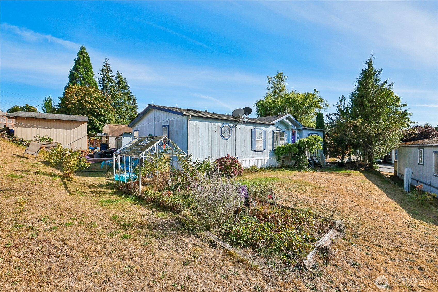 704 87th Avenue 4 Property Photo 1